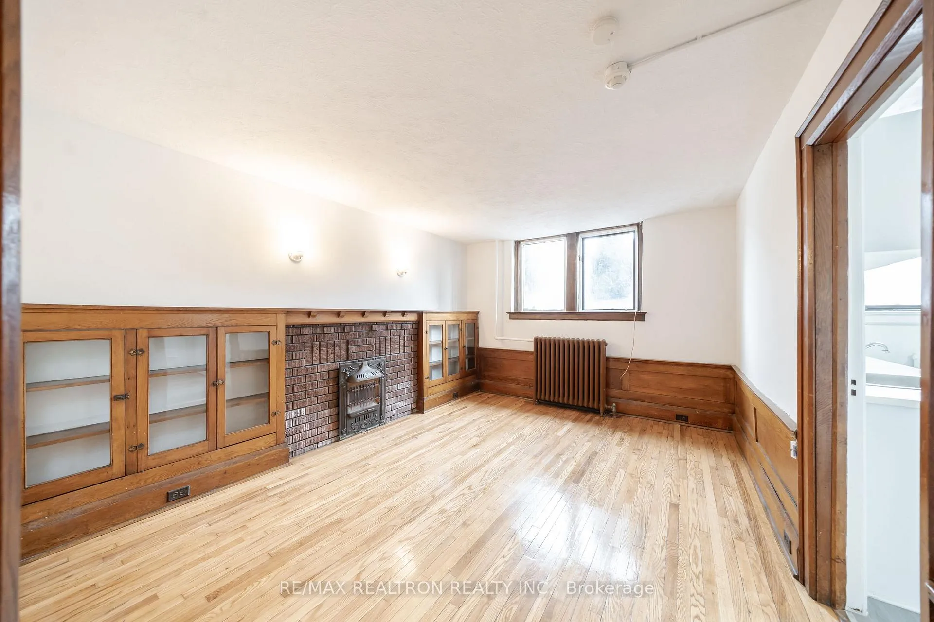 Photo 8 of Unit 65, 10 Kingston Road, Toronto, Woodbine Corridor — HOMEH
