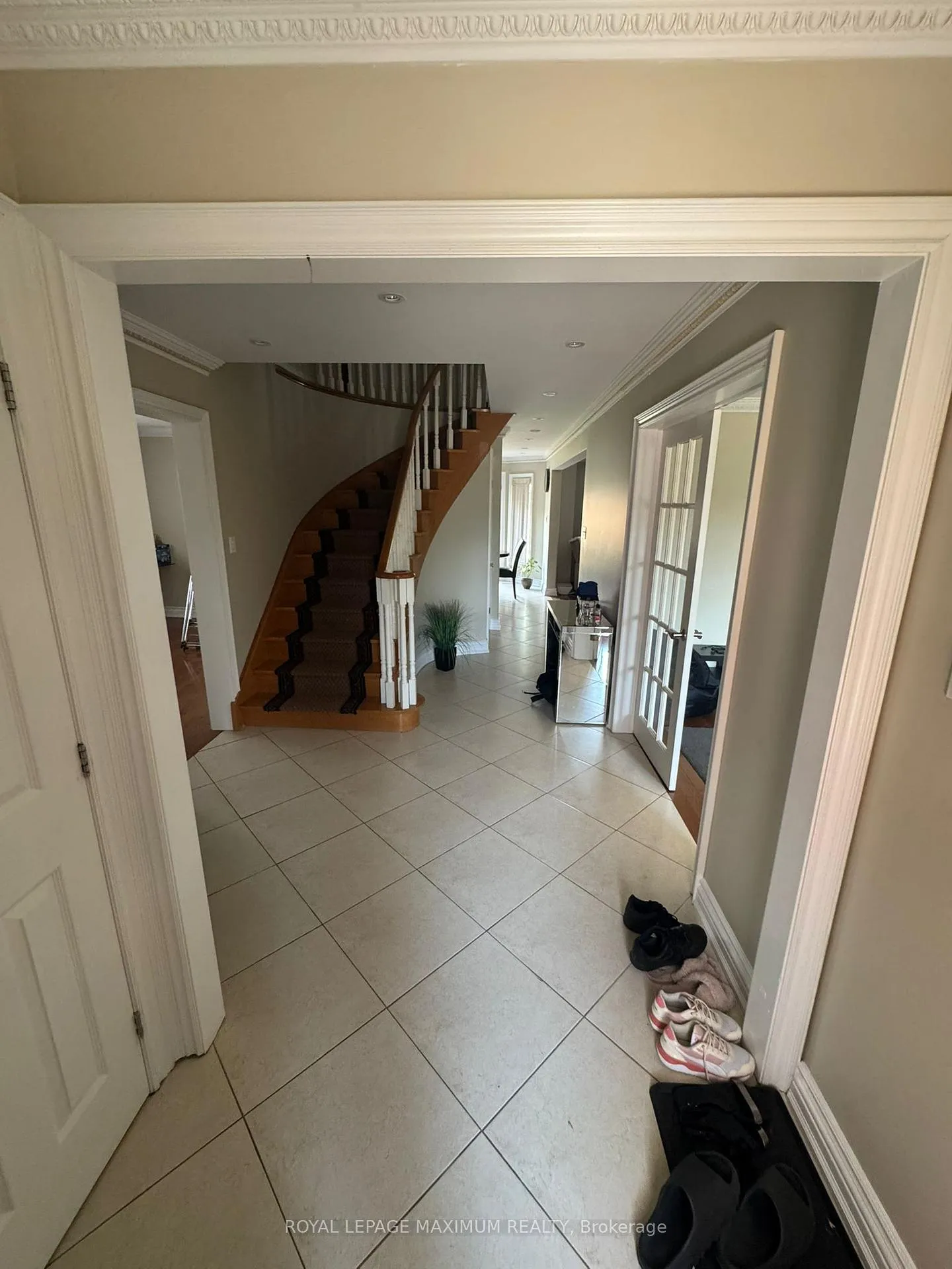 Photo 2 of 198 Clover Leaf Street, Vaughan, East Woodbridge — HOMEH