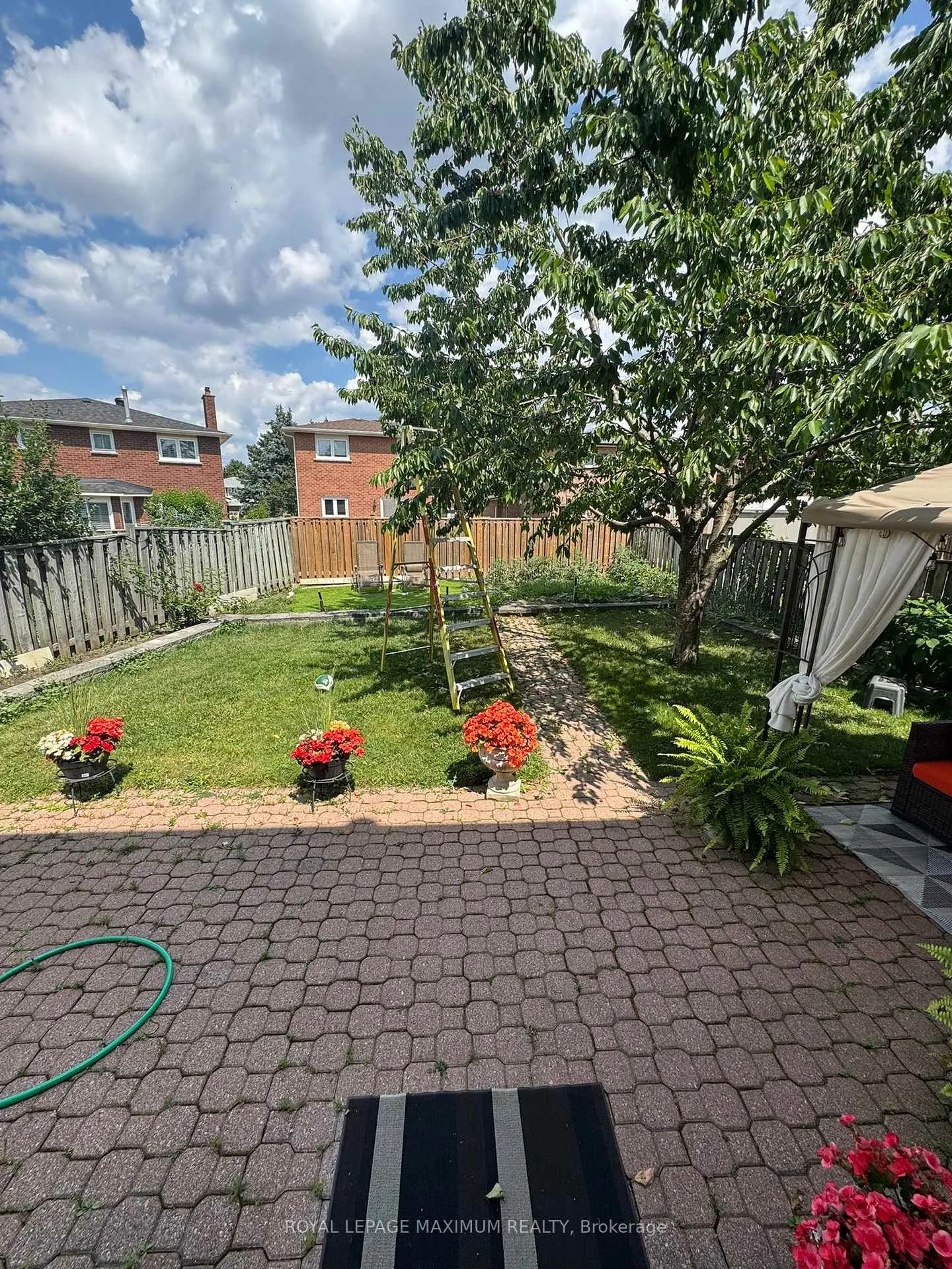 Photo 13 of 198 Clover Leaf Street, Vaughan, East Woodbridge — HOMEH
