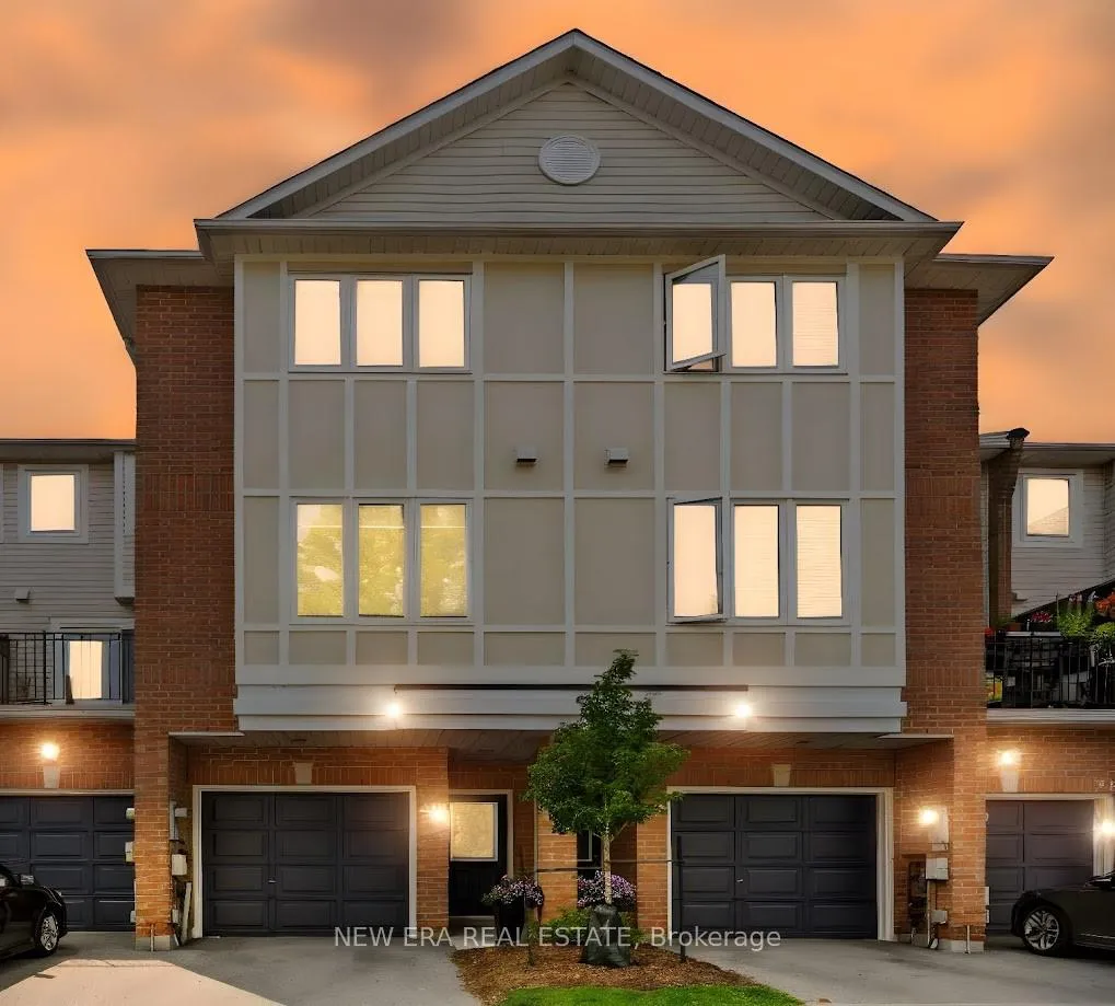 Front of Unit 220, 83 Mondeo Drive