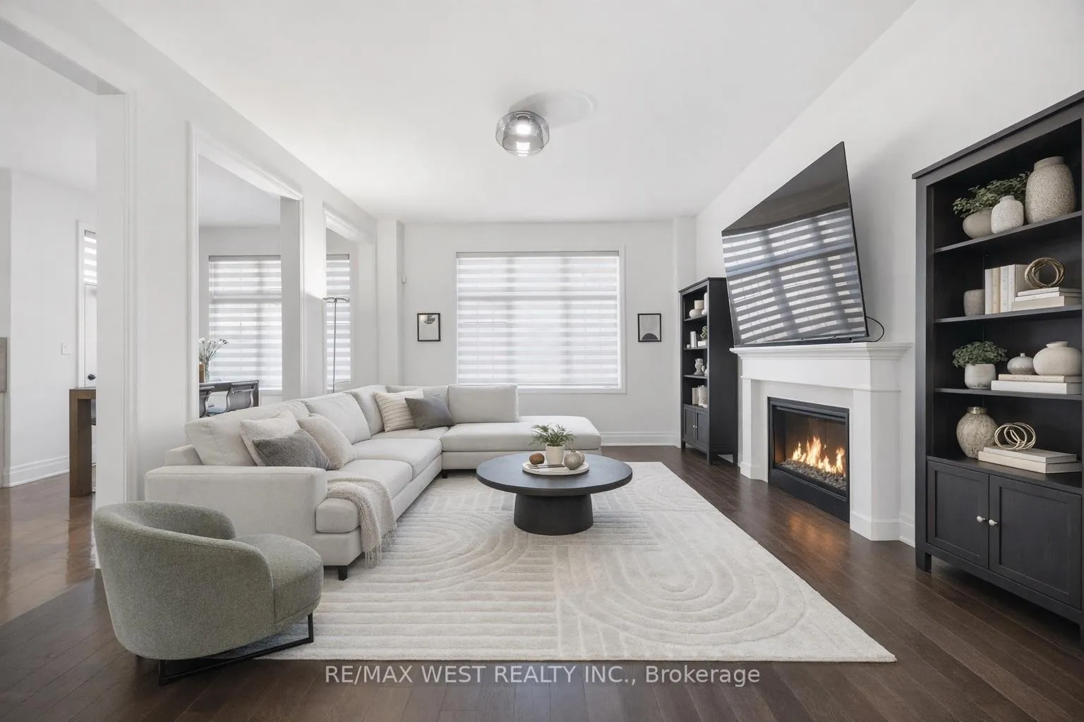 Photo 7 of 497 Kleinburg Summit Way, Vaughan, Kleinburg — HOMEH