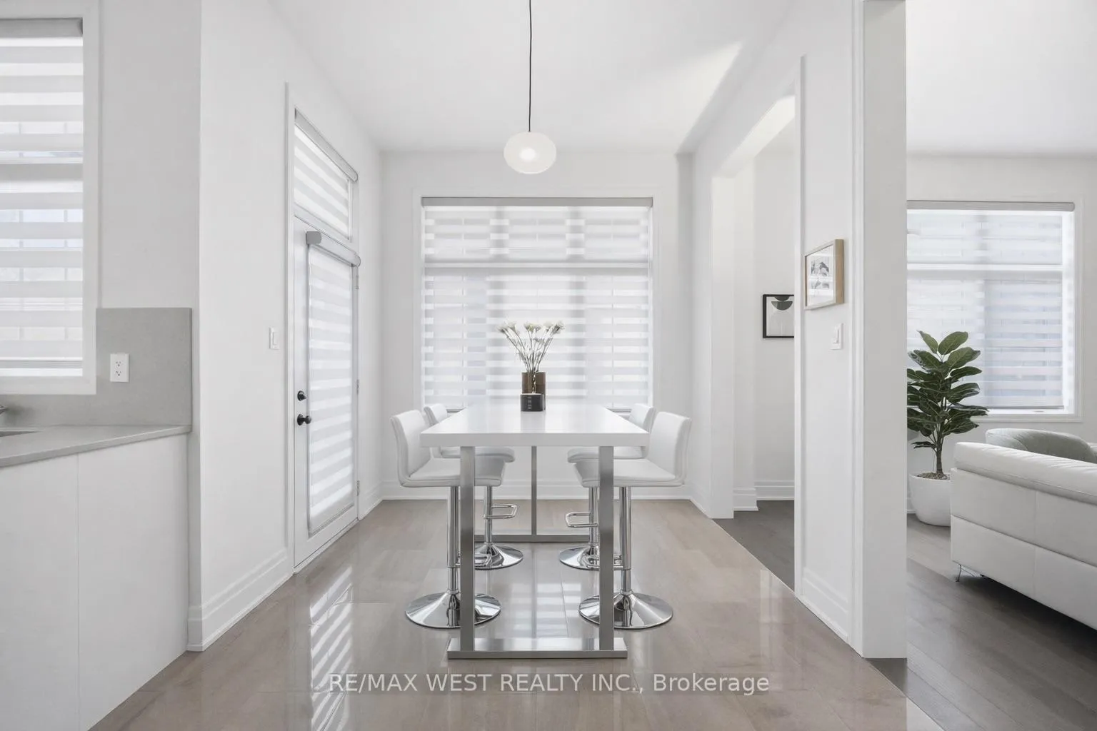 Photo 12 of 497 Kleinburg Summit Way, Vaughan, Kleinburg — HOMEH
