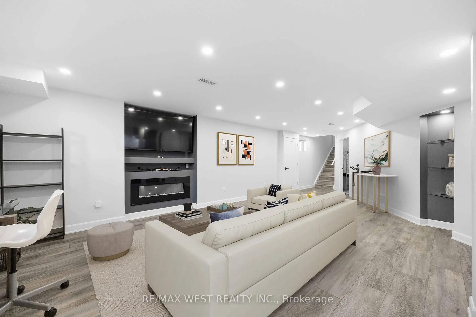 Photo 37 of 497 Kleinburg Summit Way, Vaughan, Kleinburg — HOMEH