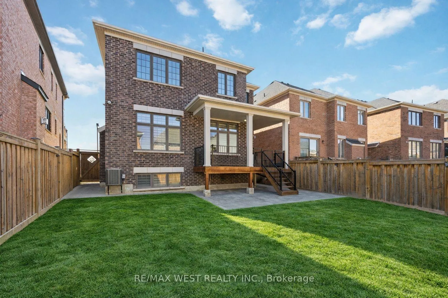Photo 44 of 497 Kleinburg Summit Way, Vaughan, Kleinburg — HOMEH