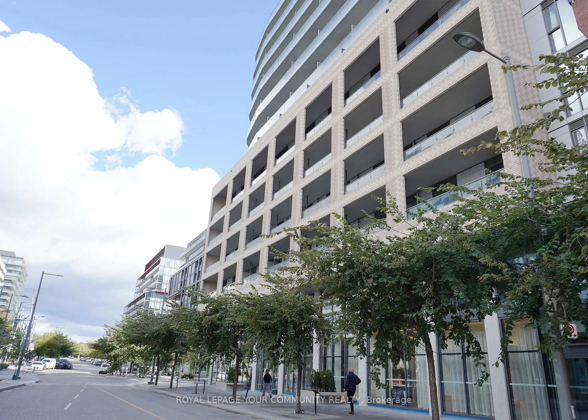 Photo 2 of Unit 821, 425 Front Street E, Toronto, Waterfront Communities — HOMEH