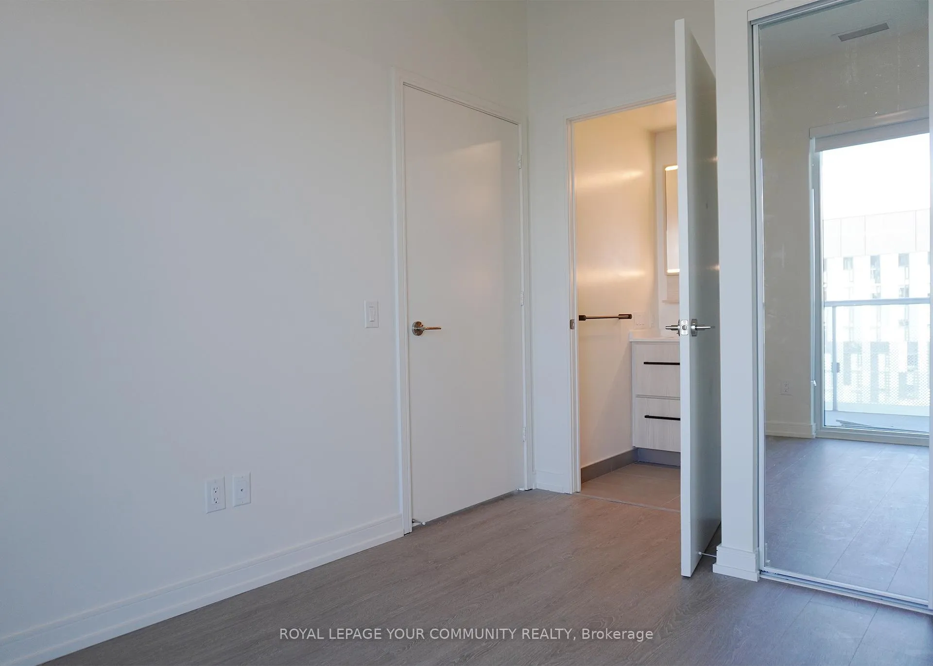 Photo 20 of Unit 821, 425 Front Street E, Toronto, Waterfront Communities — HOMEH