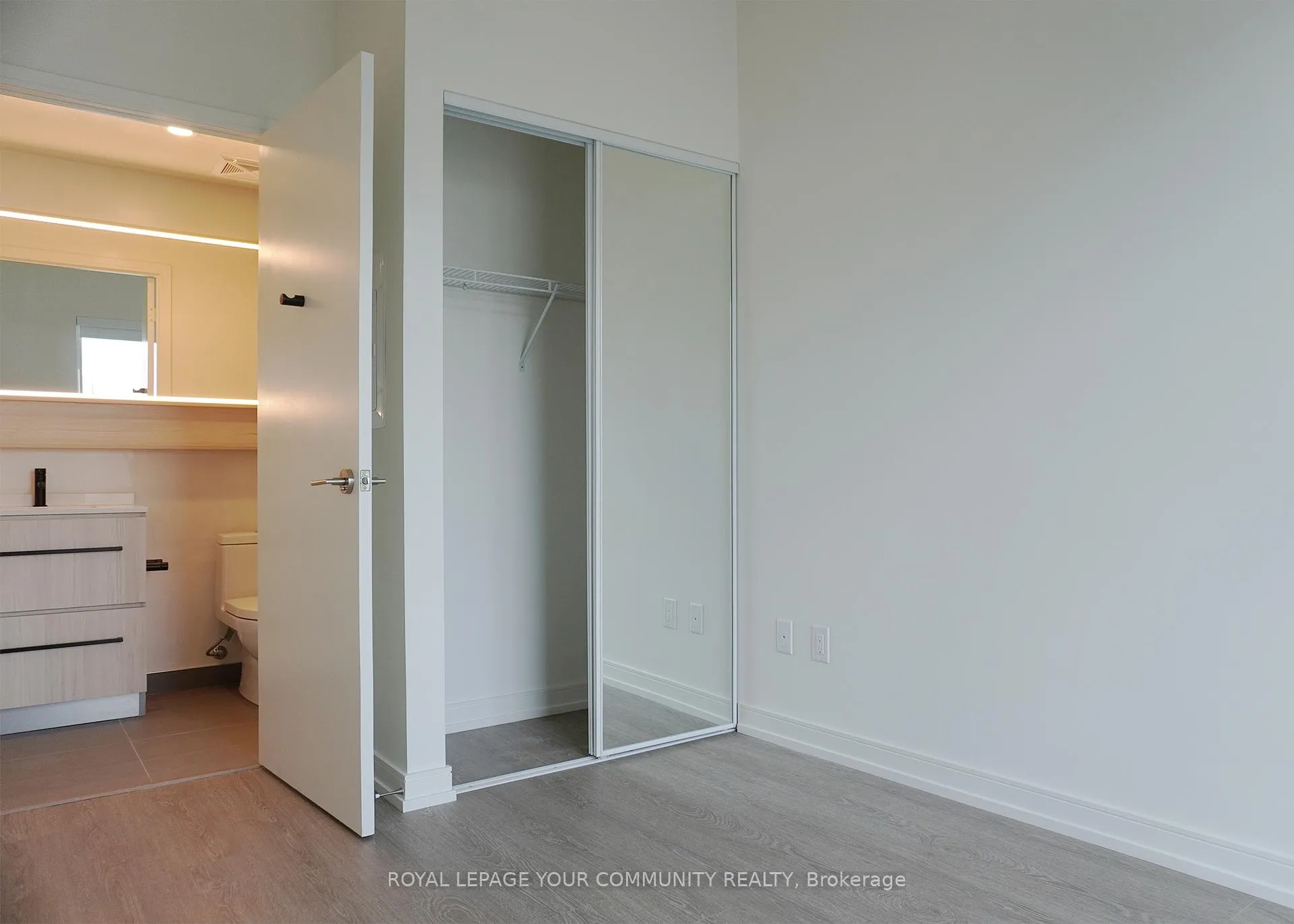 Photo 22 of Unit 821, 425 Front Street E, Toronto, Waterfront Communities — HOMEH