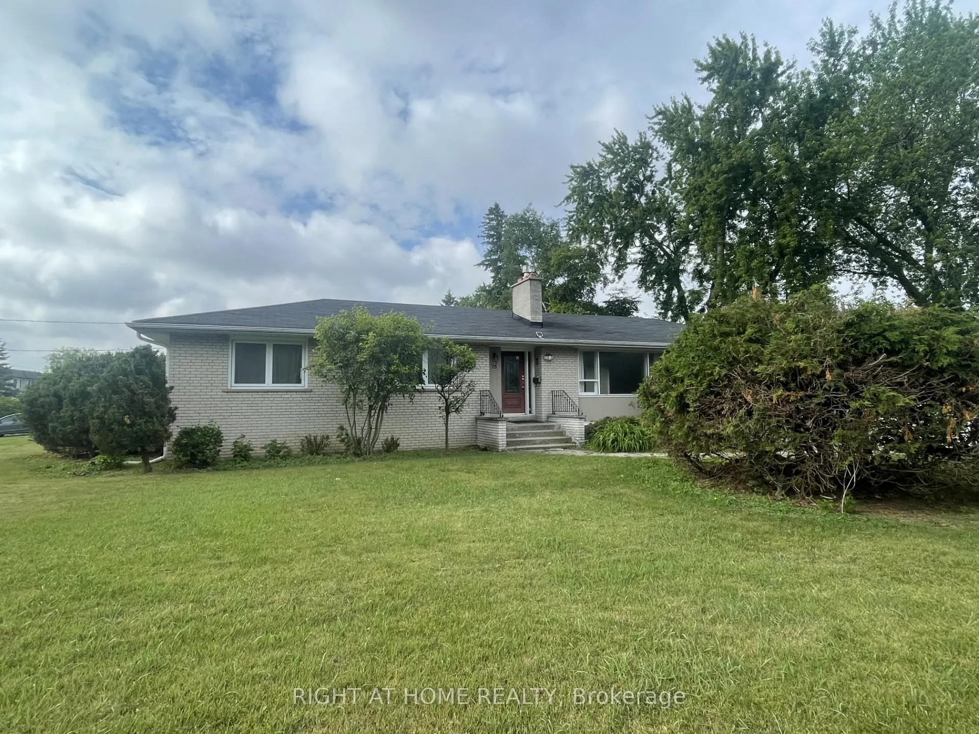 Photo 1 of 28 Jonquil Crescent, Markham, Bullock — HOMEH