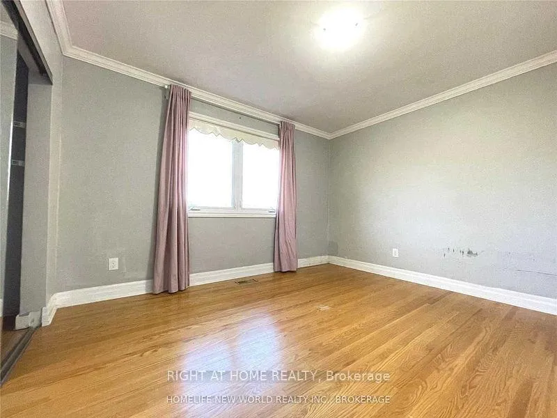 Photo 11 of 28 Jonquil Crescent, Markham, Bullock — HOMEH