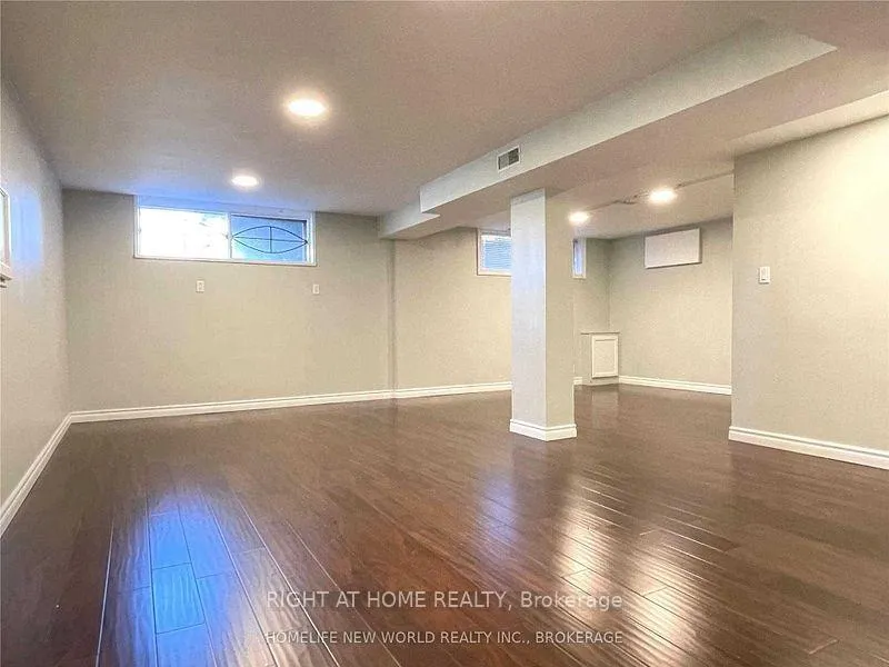 Photo 15 of 28 Jonquil Crescent, Markham, Bullock — HOMEH