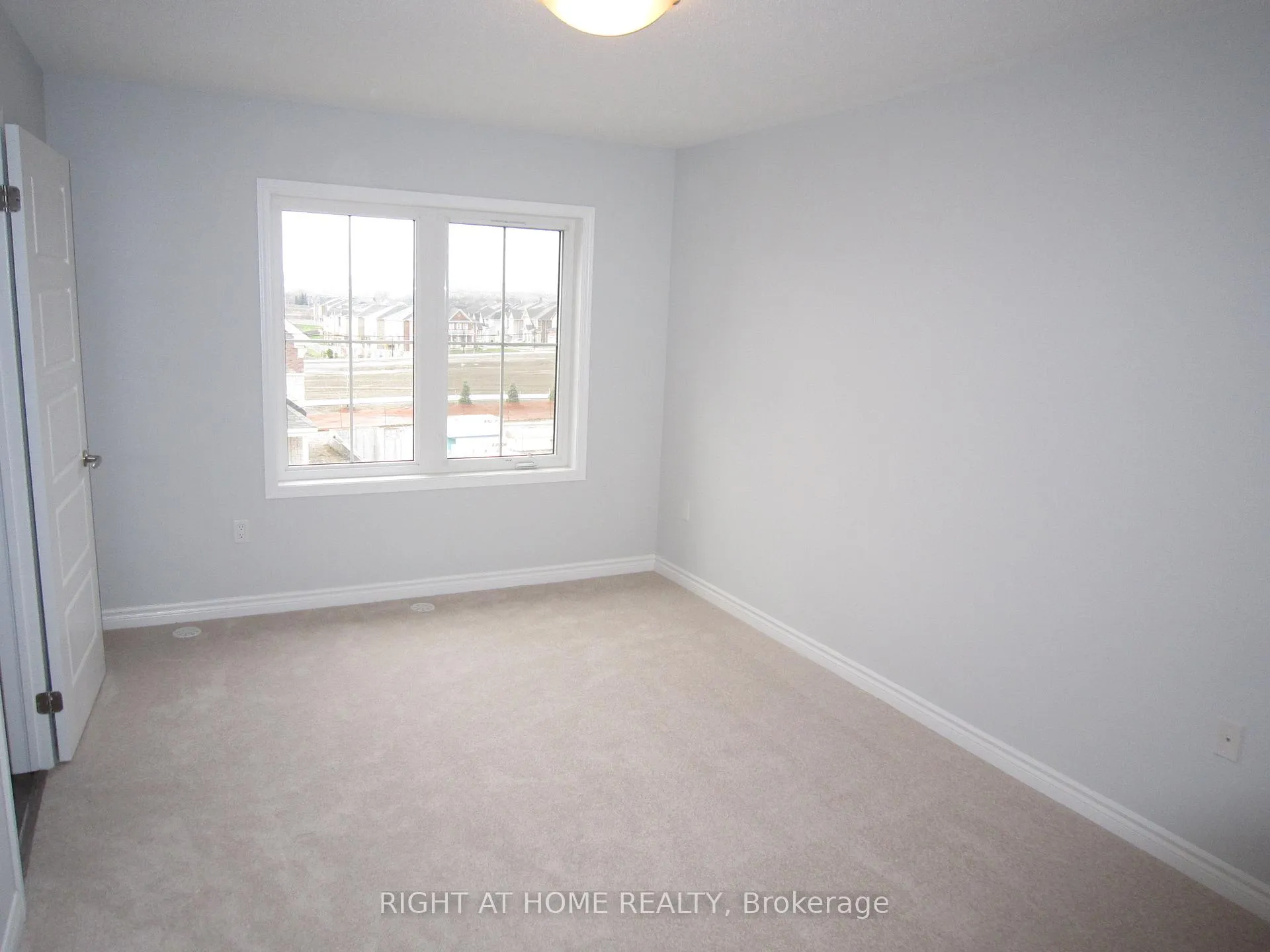 Photo 8 of 89 Payne Crescent, Aurora, Bayview Northeast — HOMEH