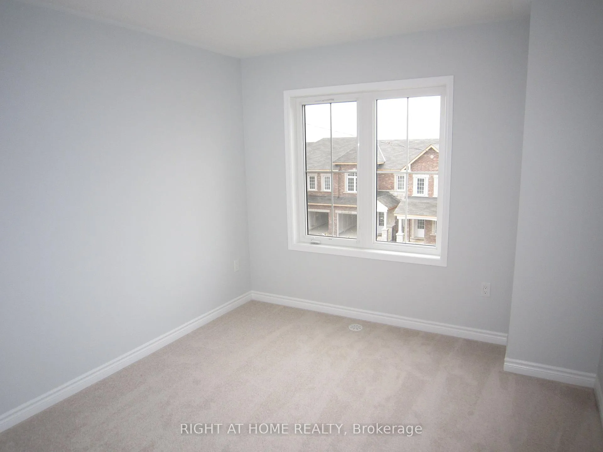 Photo 9 of 89 Payne Crescent, Aurora, Bayview Northeast — HOMEH