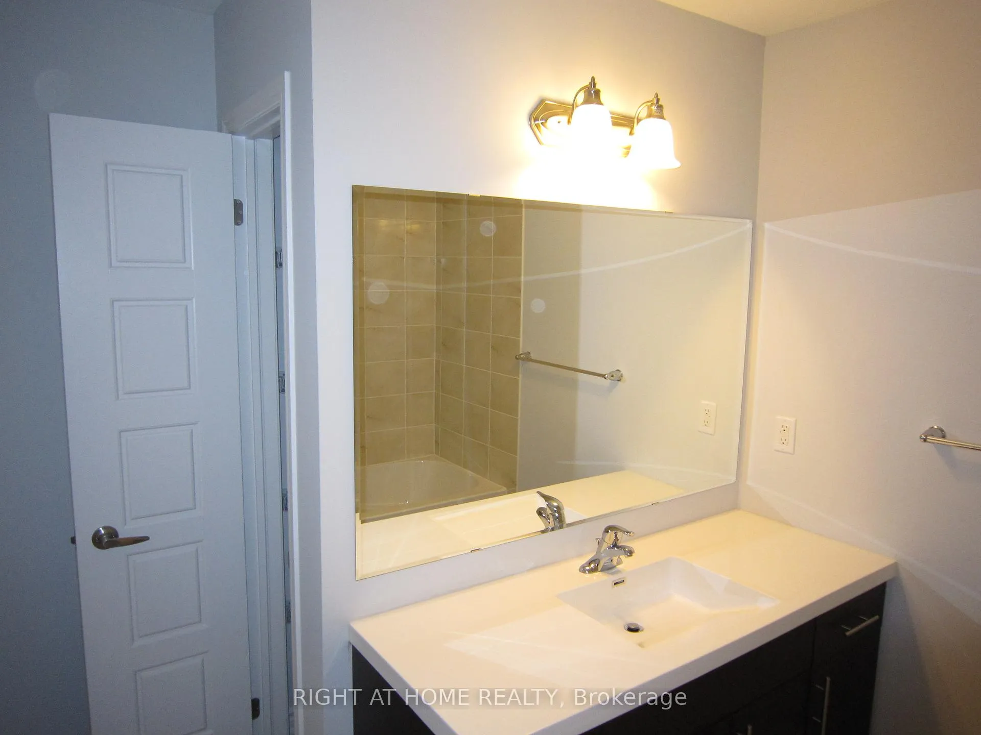 Photo 12 of 89 Payne Crescent, Aurora, Bayview Northeast — HOMEH