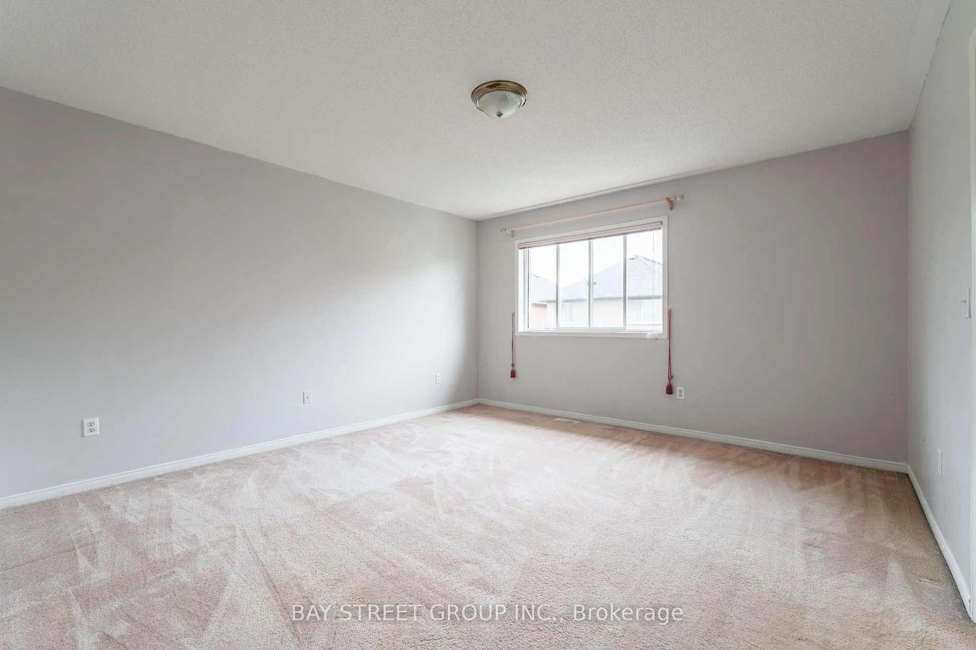 Photo 12 of 5 McCaul Street, Markham, Berczy — HOMEH