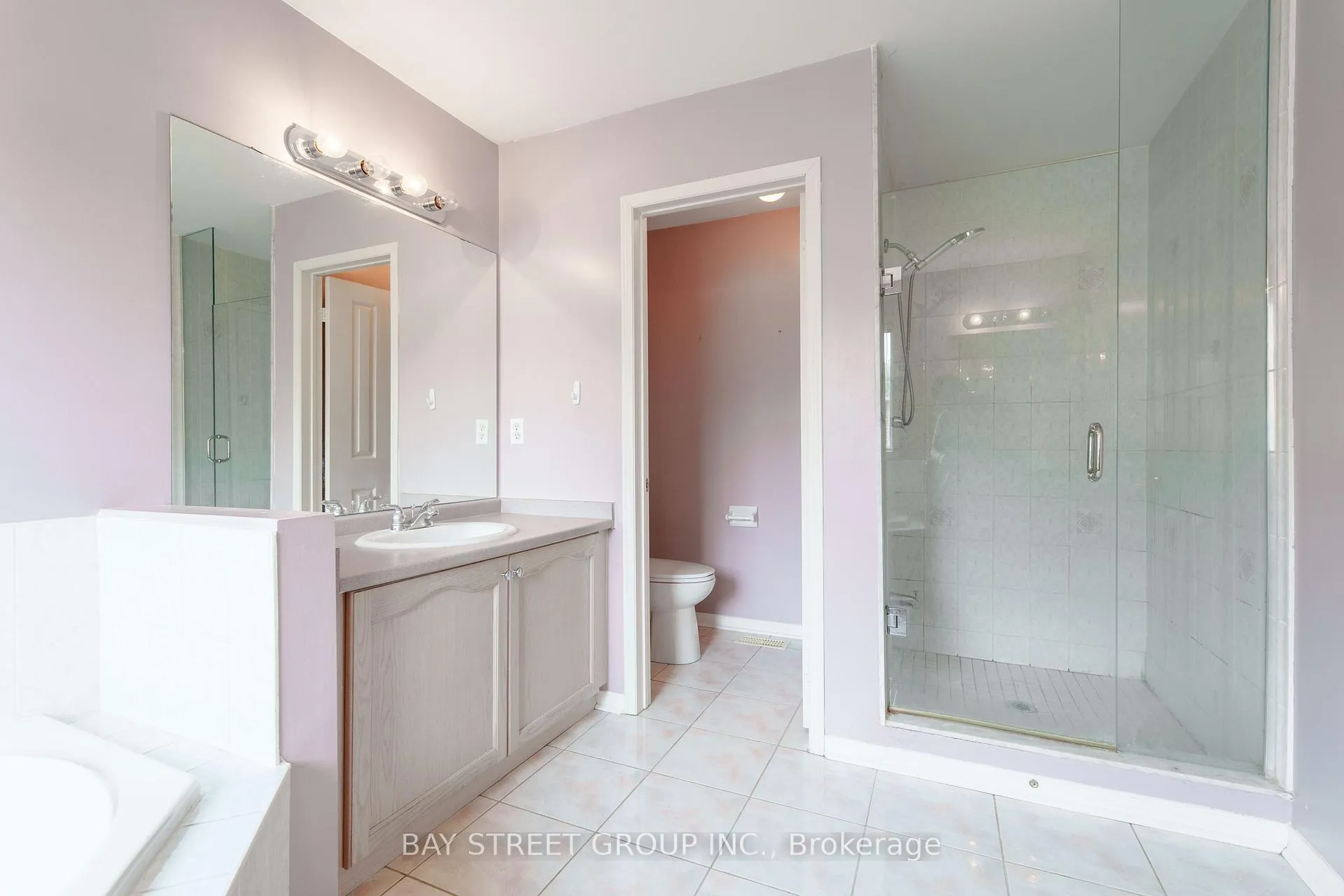 Photo 15 of 5 McCaul Street, Markham, Berczy — HOMEH