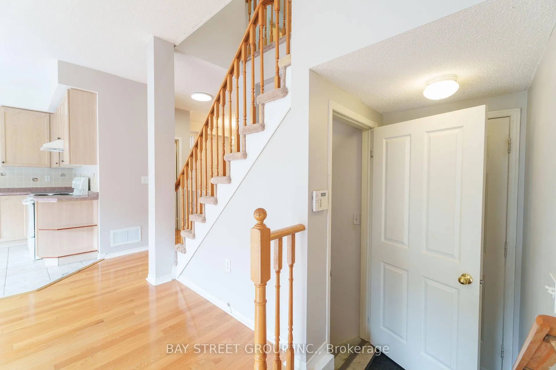 Photo 22 of 5 McCaul Street, Markham, Berczy — HOMEH