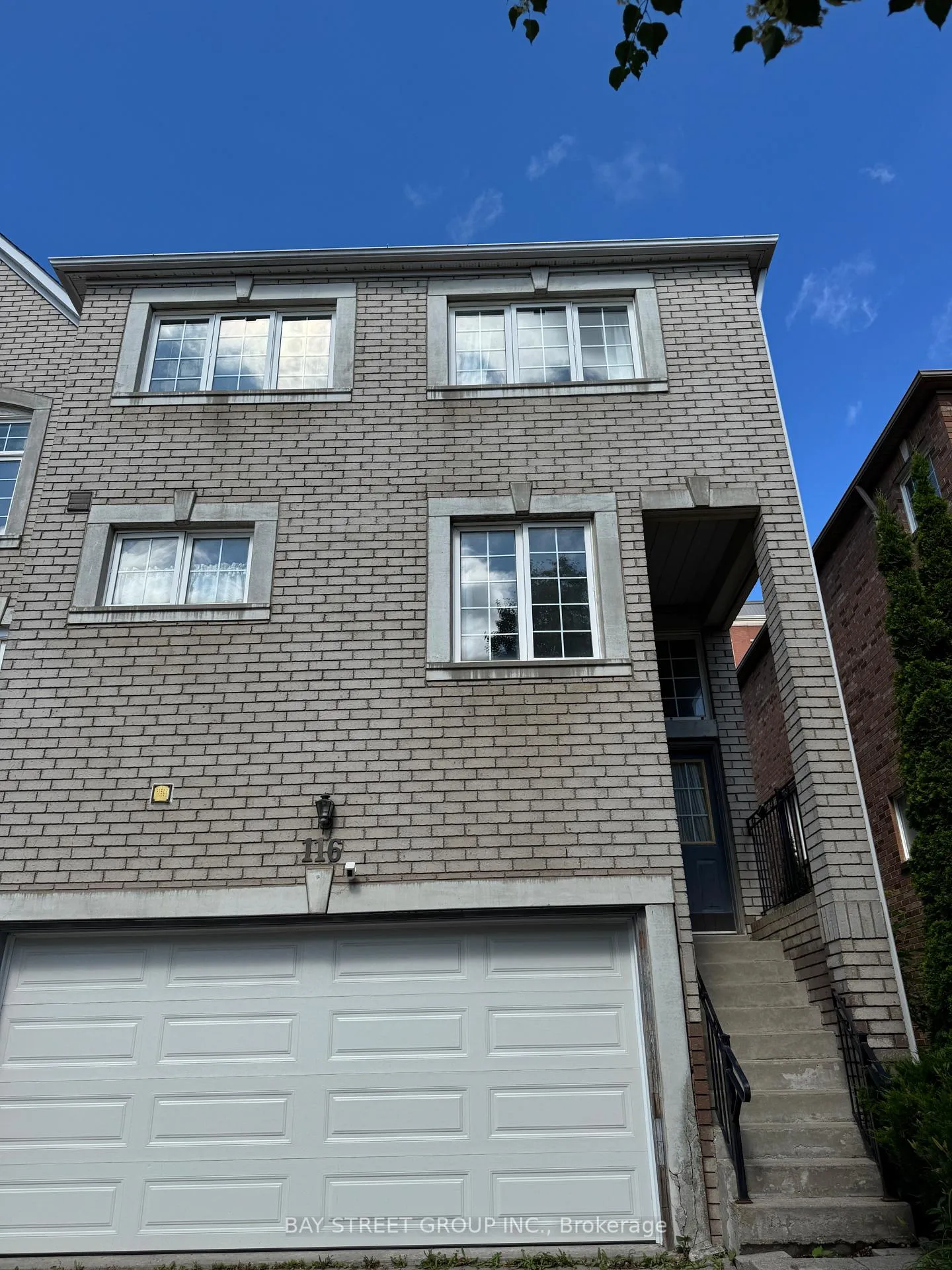 Photo 1 of 116 Leitchcroft Crescent, Markham, Commerce Valley — HOMEH