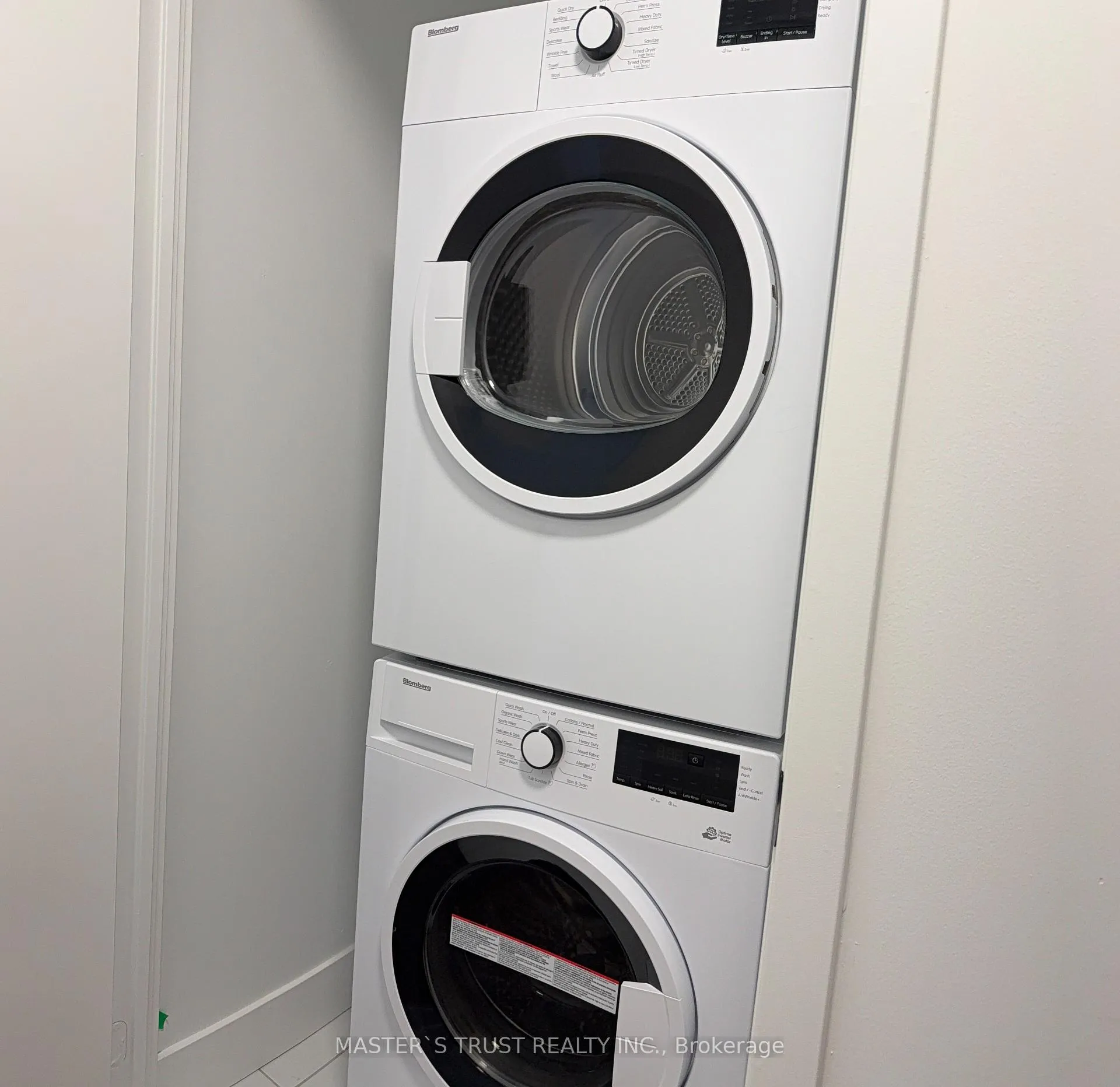 Photo 10 of Unit 1605, 308 Jarvis Street, Toronto, Church-Yonge Corridor — HOMEH