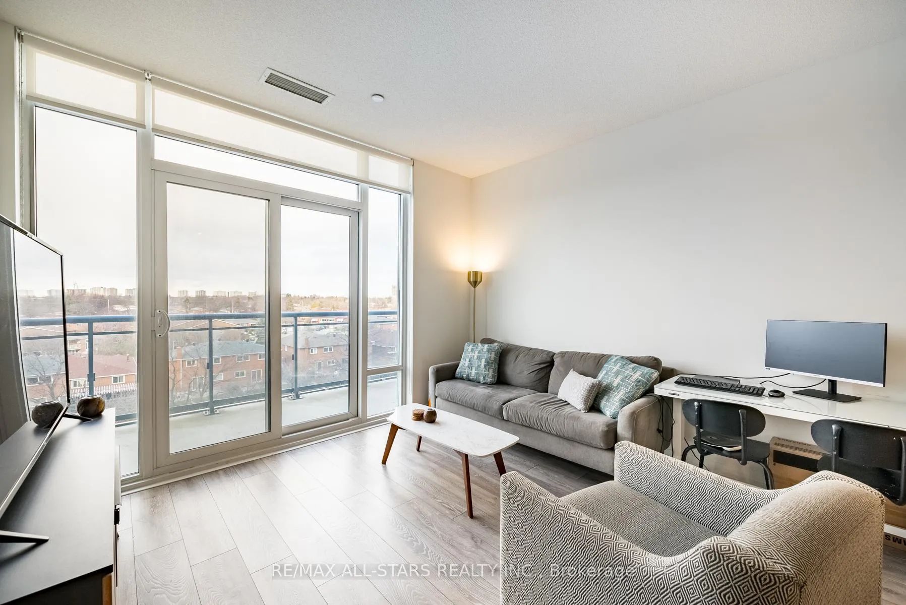 Photo 7 of Unit 532, 50 Ann O'Reilly Road, North York, Henry Farm — HOMEH