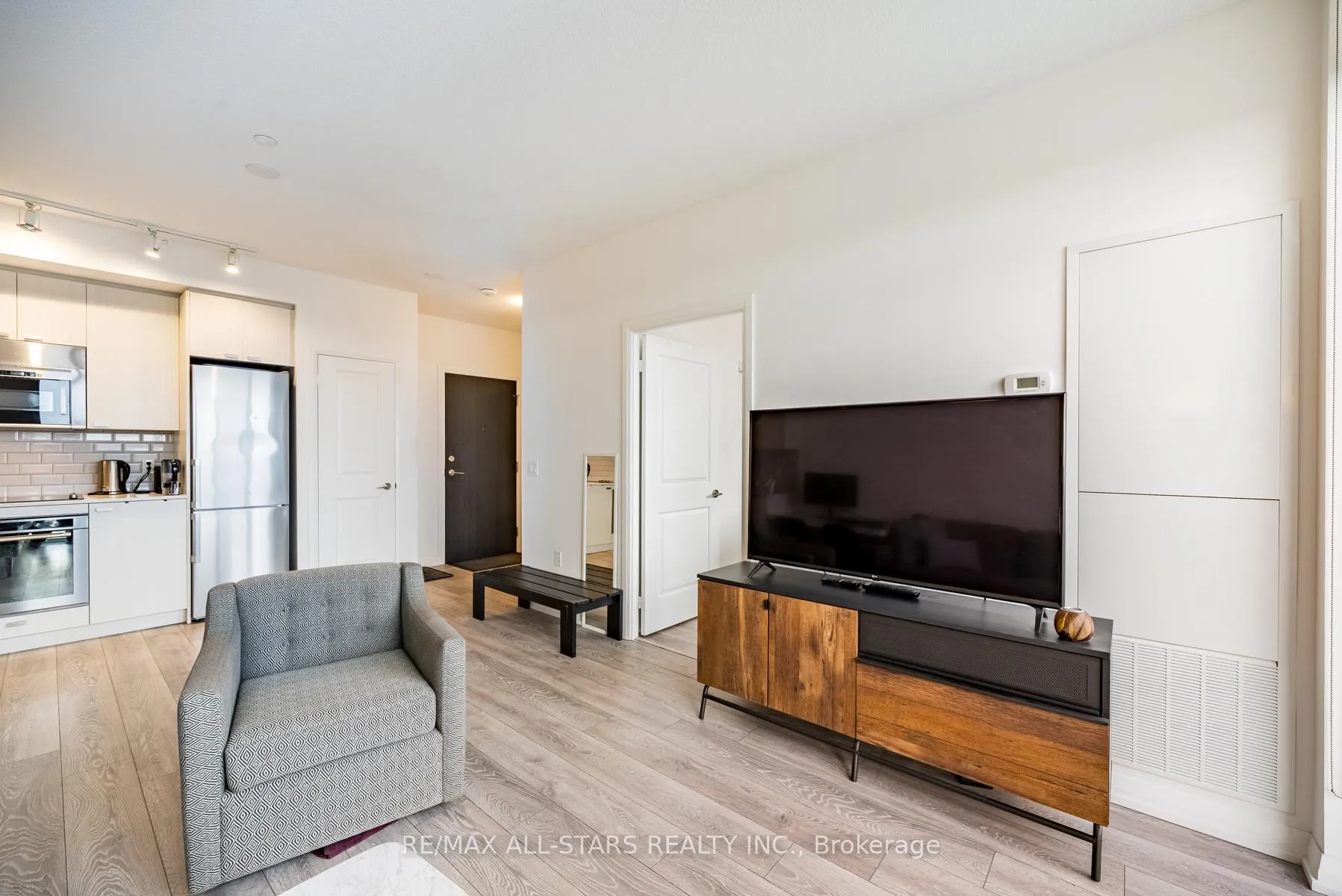 Photo 9 of Unit 532, 50 Ann O'Reilly Road, North York, Henry Farm — HOMEH