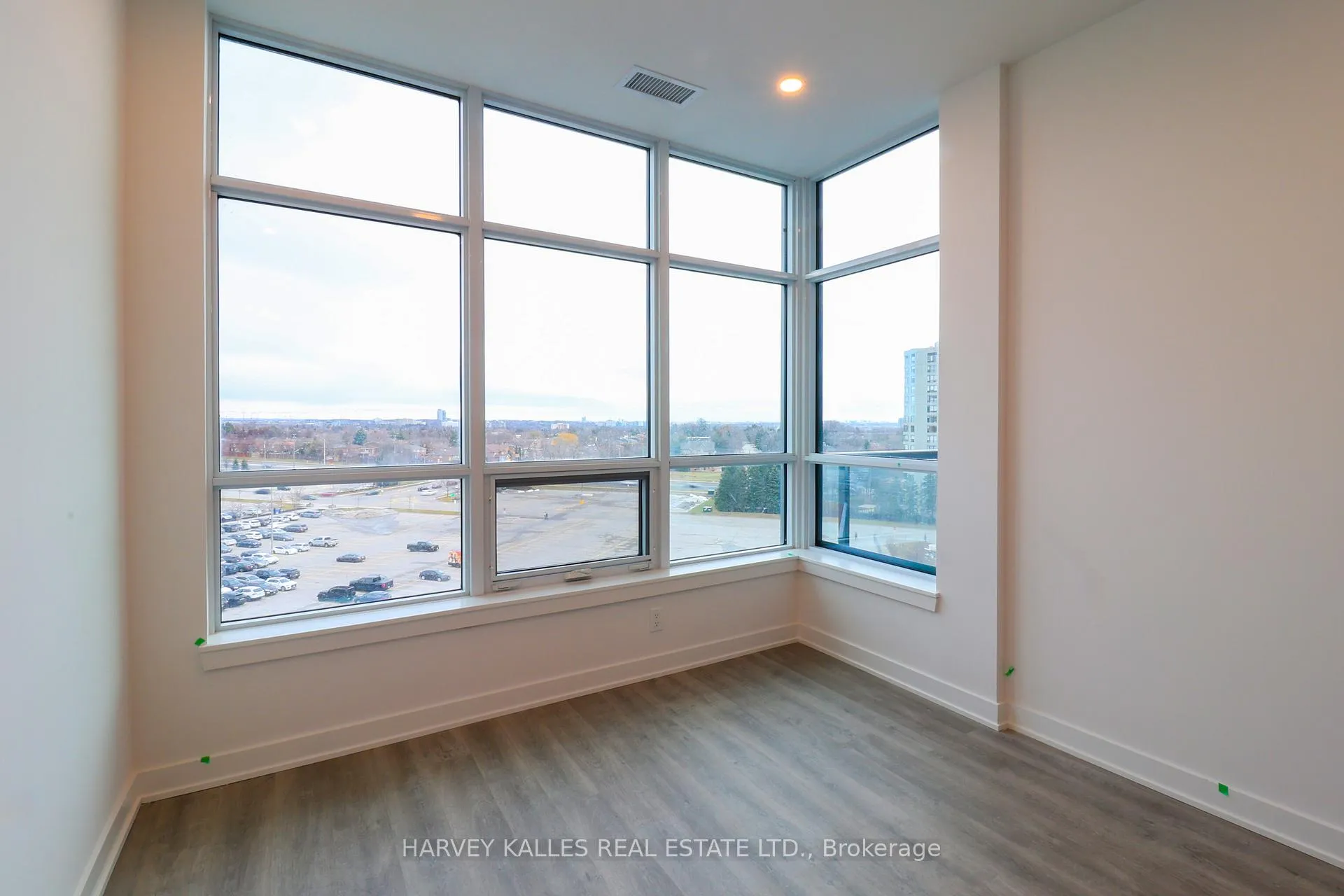 Photo 16 of Unit 730, 50 Upper Mall Way, Vaughan, Brownridge — HOMEH