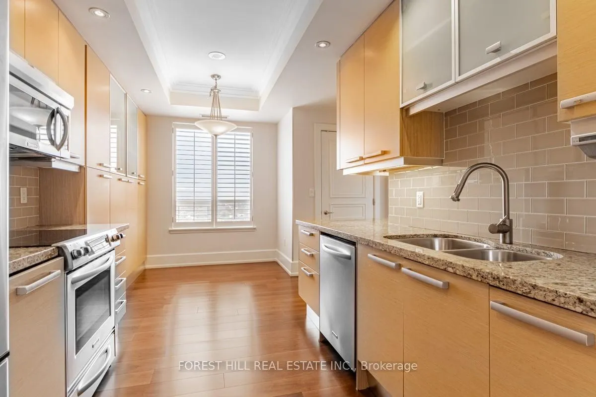 Photo 11 of Unit 1604B, 660 Sheppard Avenue E, North York, Bayview Village — HOMEH