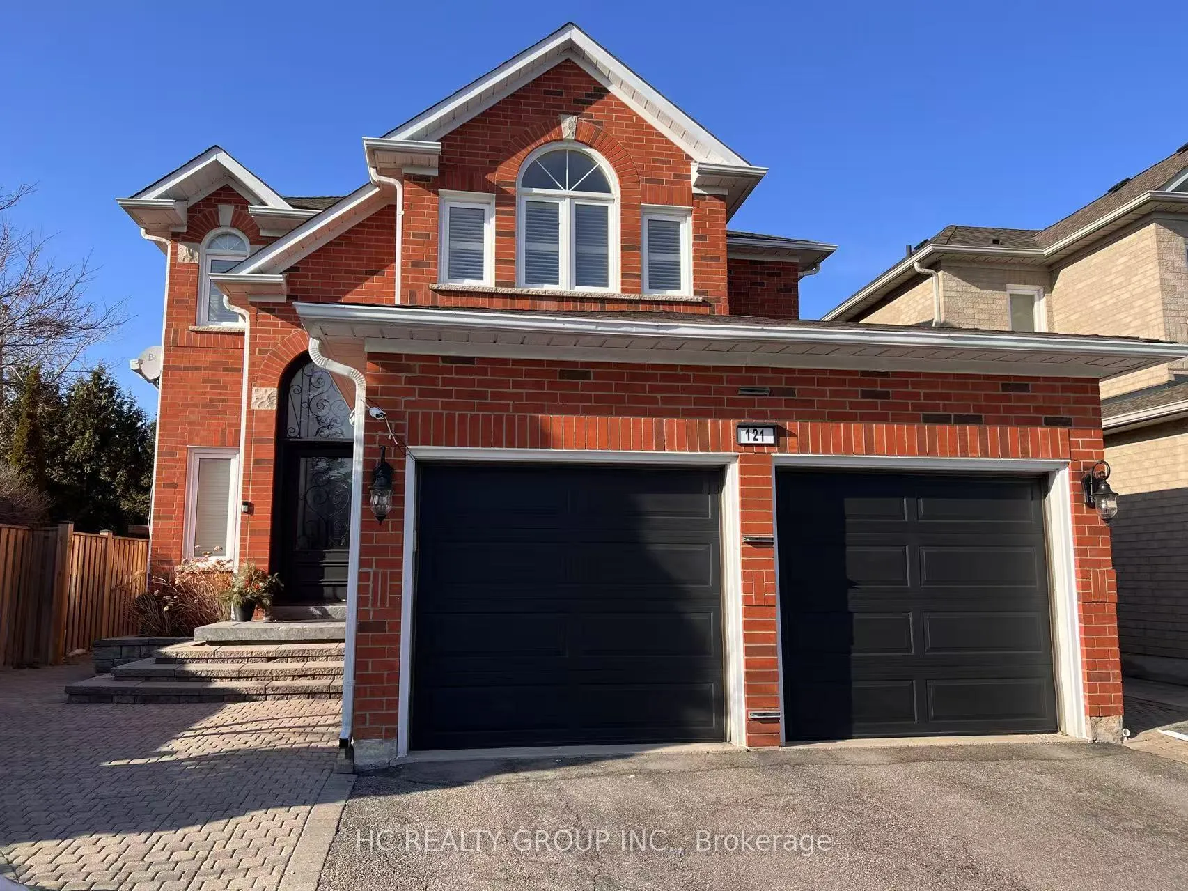 Photo 1 of 121 Kirkbride Crescent, Vaughan, Maple — HOMEH