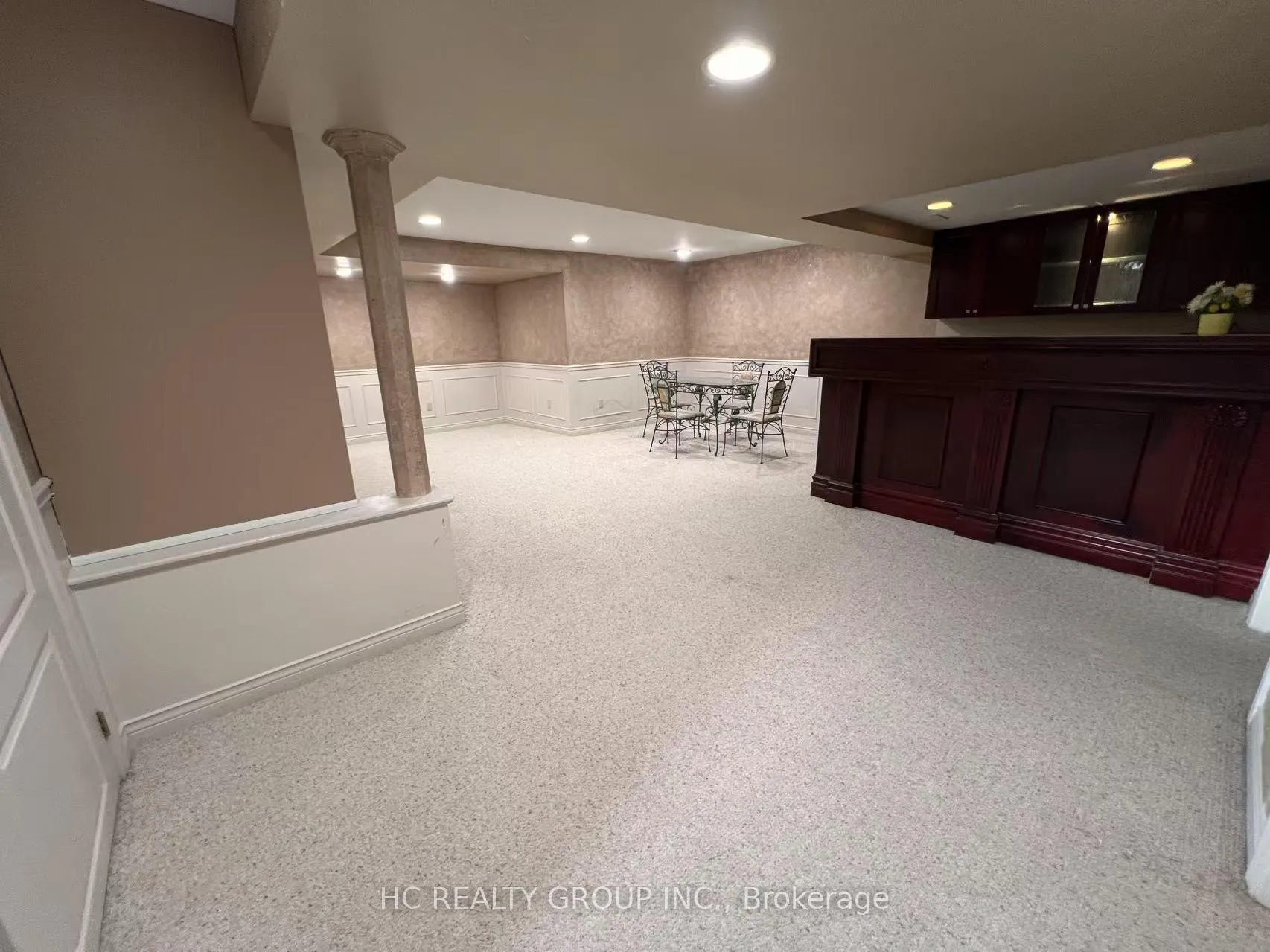 Photo 3 of 121 Kirkbride Crescent, Vaughan, Maple — HOMEH