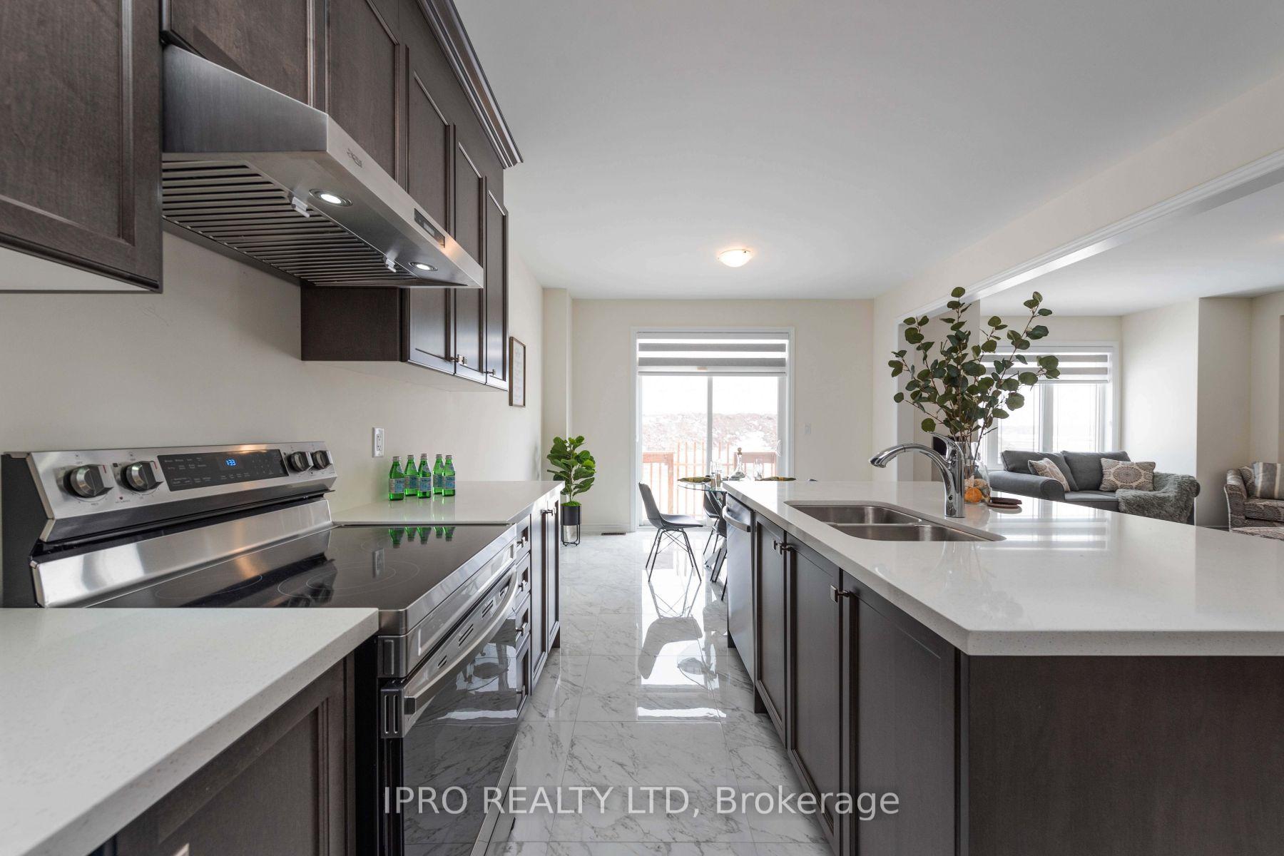 Photo 12 of 15 Eberly Woods Drive, Caledon, Rural Caledon — HOMEH