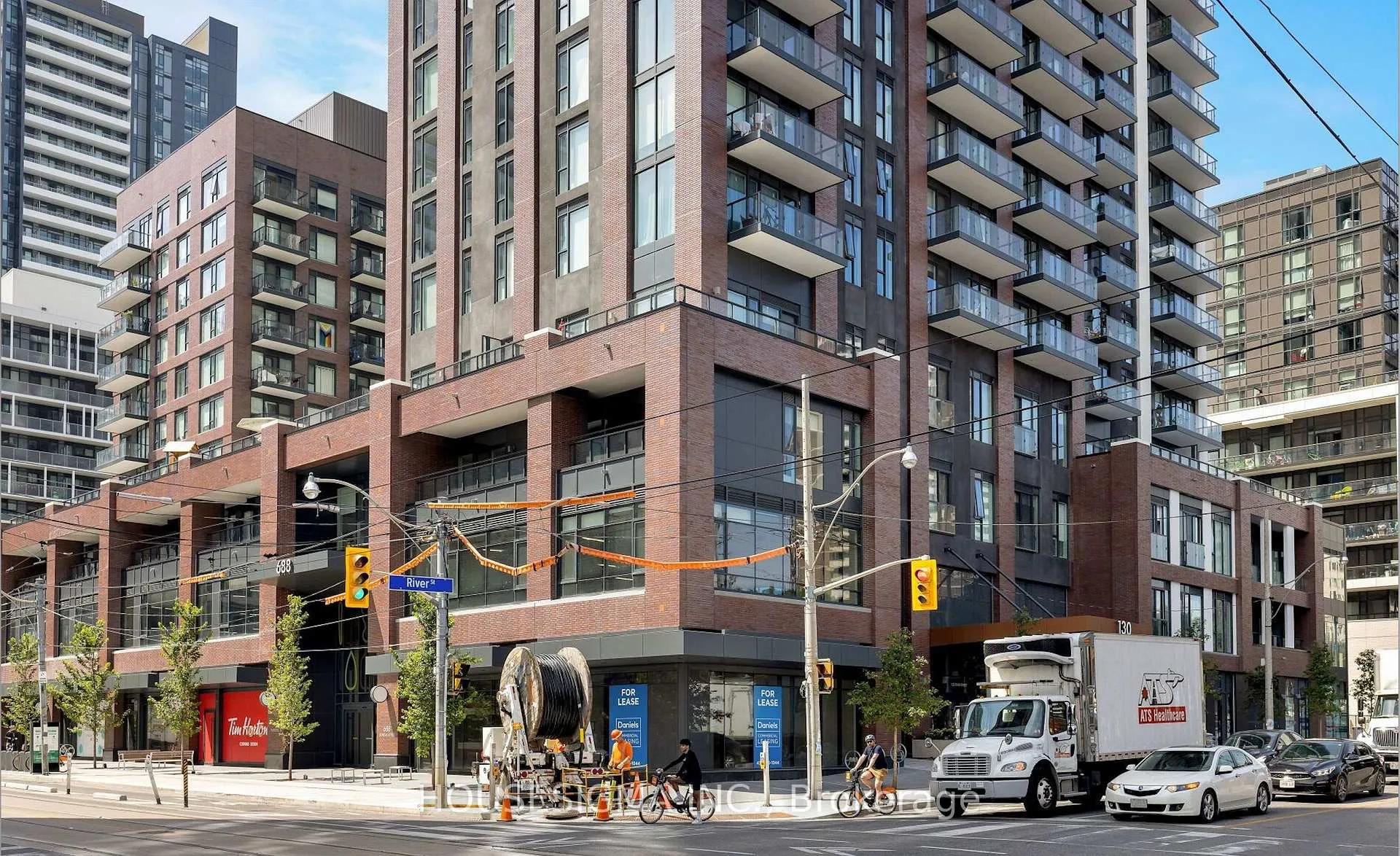 Front of Unit 2812, 130 River Street