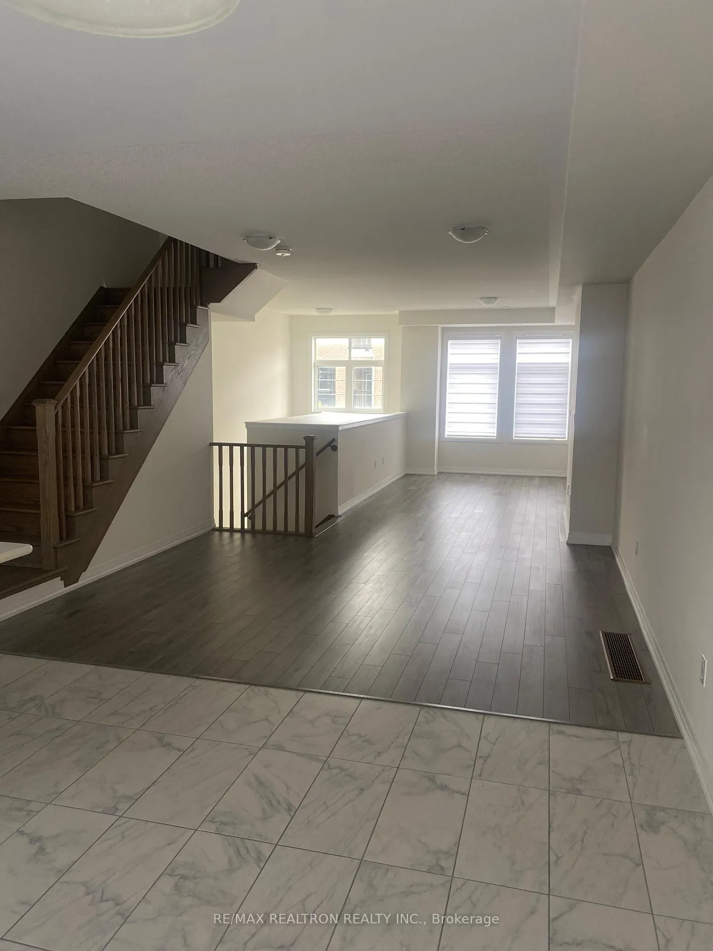 Photo 4 of 72 Carneros Way, Markham, Cedar Grove — HOMEH