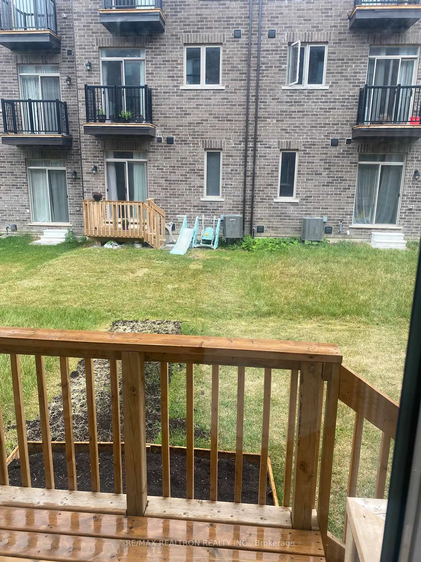 Photo 11 of 72 Carneros Way, Markham, Cedar Grove — HOMEH