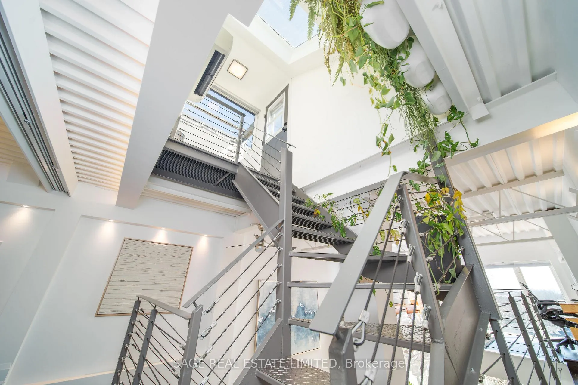 Photo 27 of Unit 7, 517 Kingston Road, Toronto, The Beaches — HOMEH