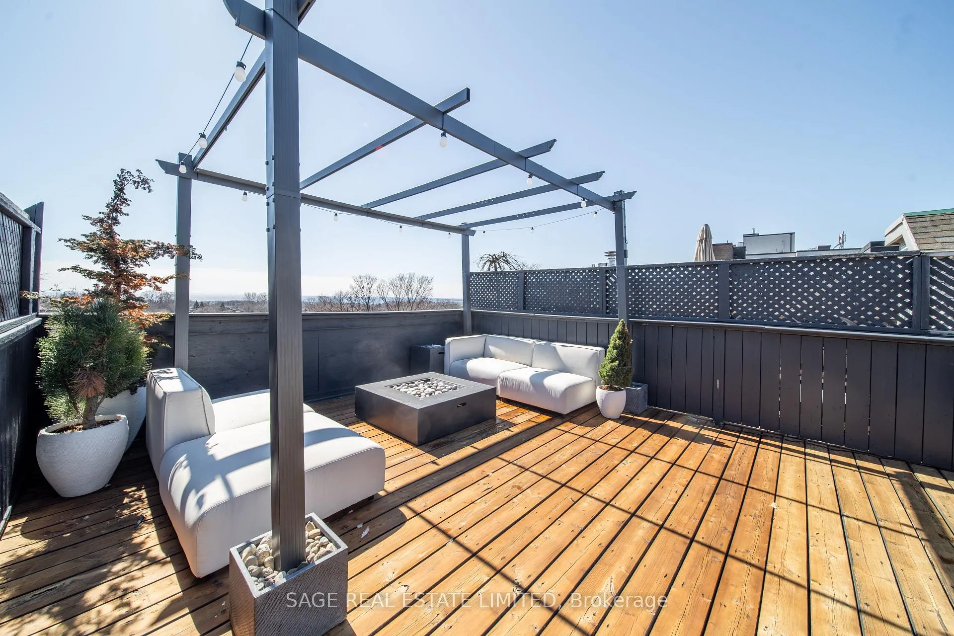 Photo 30 of Unit 7, 517 Kingston Road, Toronto, The Beaches — HOMEH
