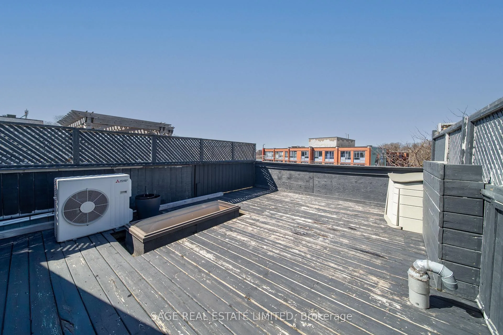 Photo 34 of Unit 7, 517 Kingston Road, Toronto, The Beaches — HOMEH