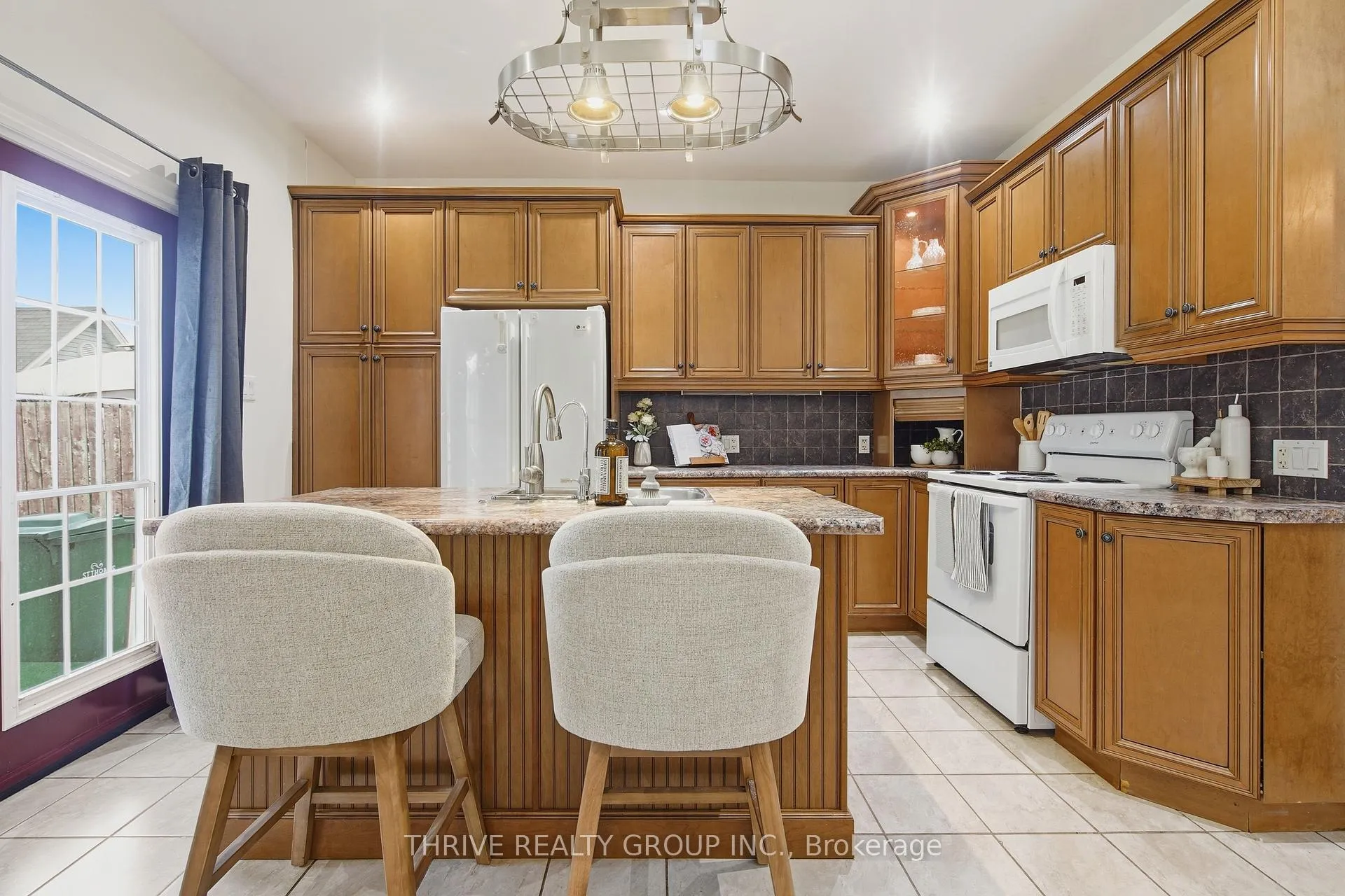 Photo 8 of 152 Ross Street, St. Thomas — HOMEH