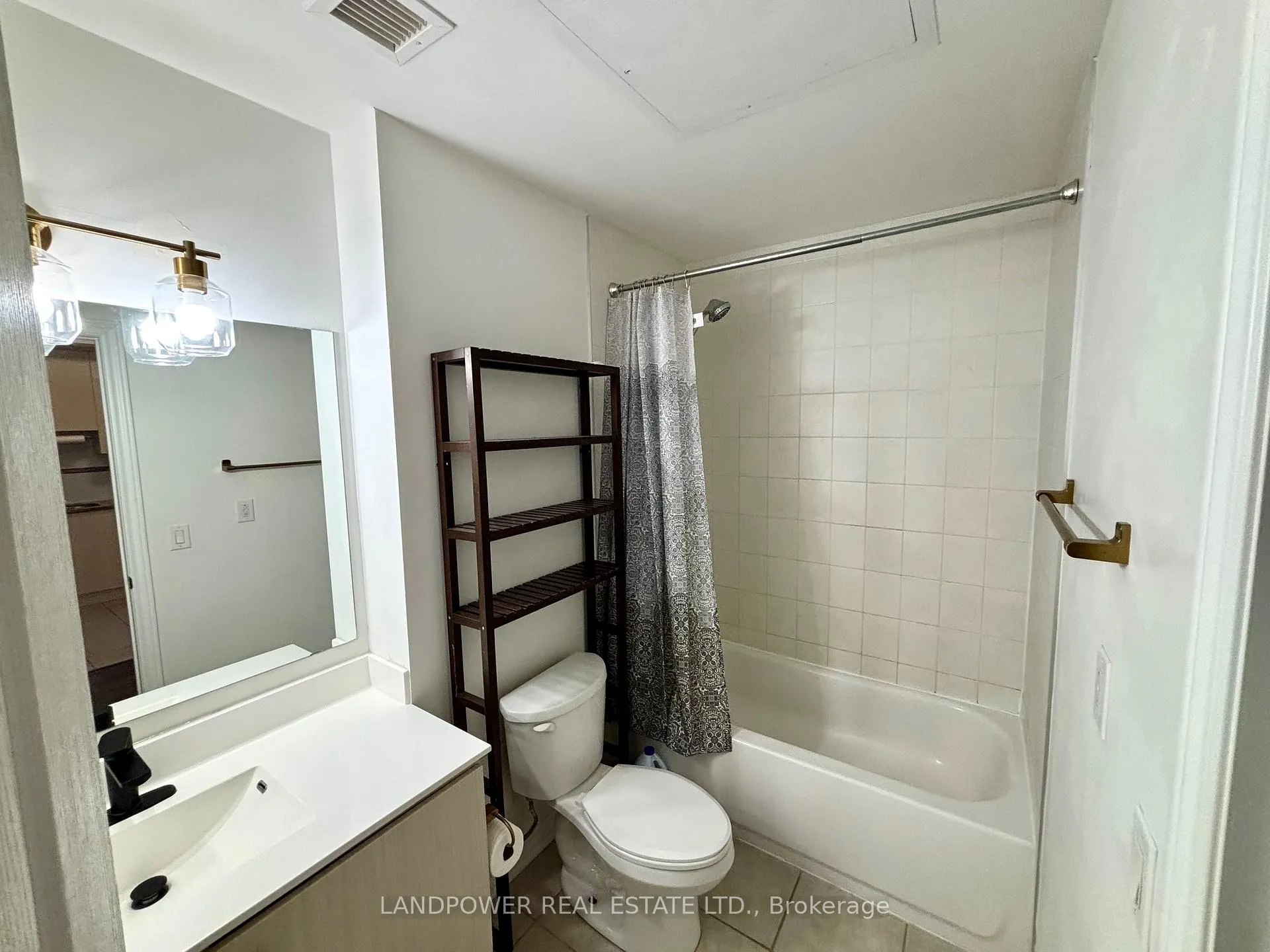 Photo 7 of Unit 903, 8323 Kennedy Road, Markham, Village Green-South Unionville — HOMEH