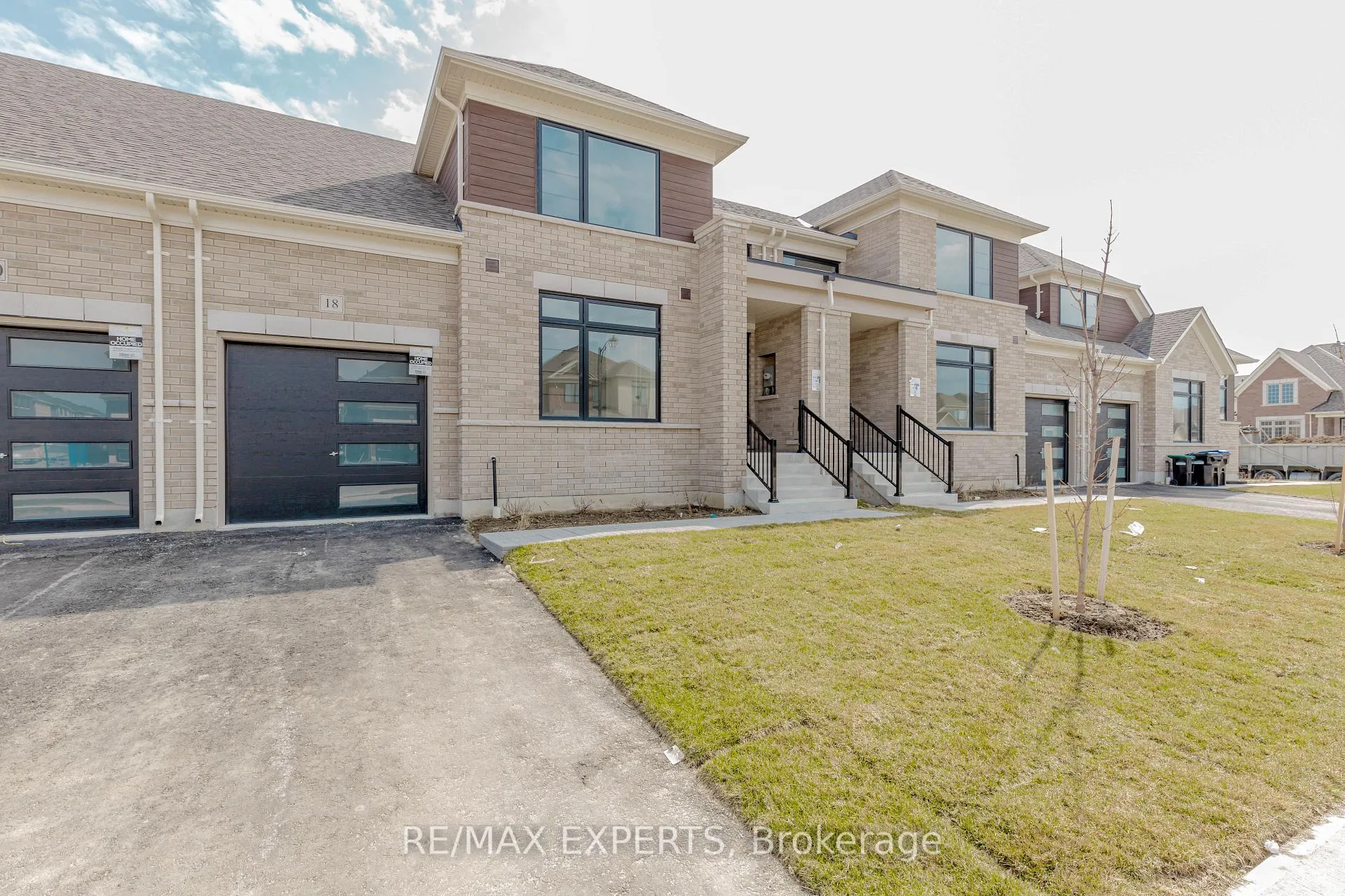 Photo 6 of 18 Mayapple Street, Adjala-Tosorontio, Colgan — HOMEH