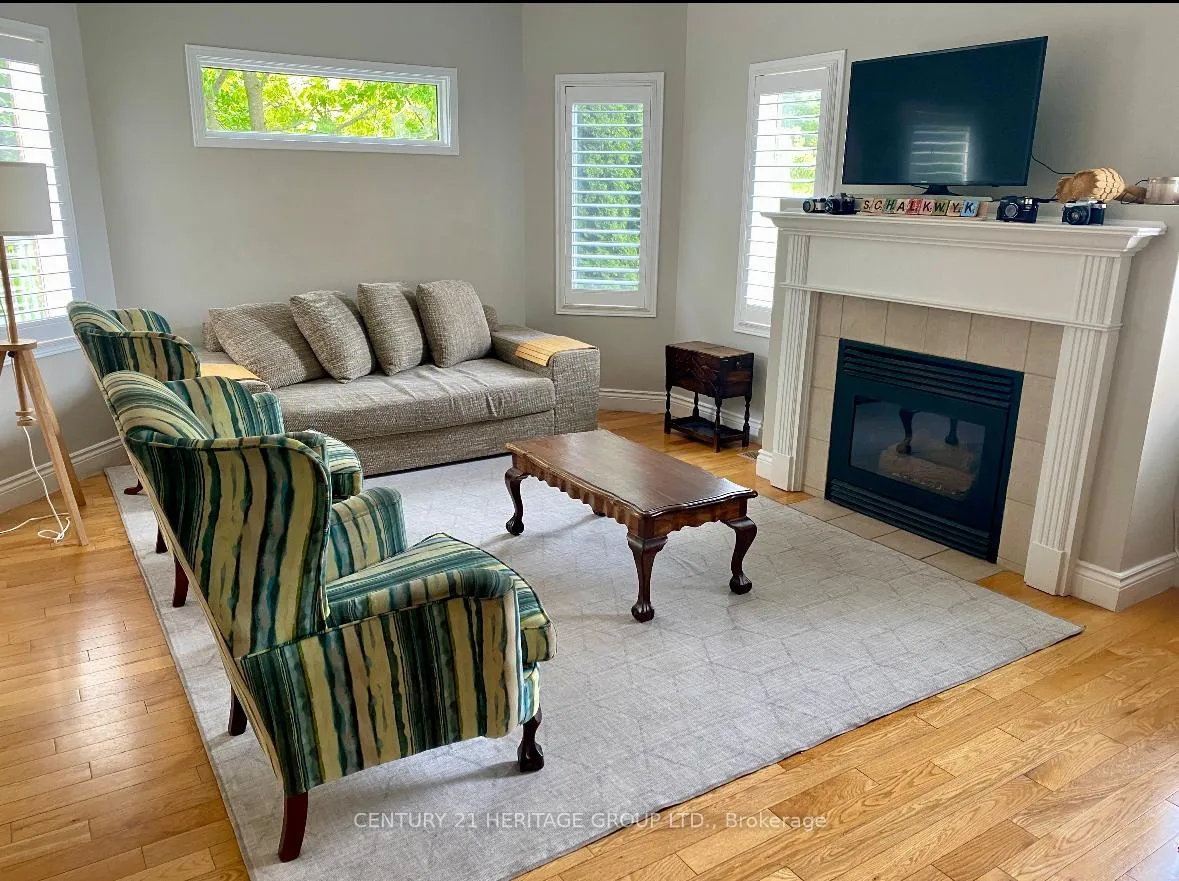 Photo 4 of 95 Stemmle Drive, Aurora, Aurora Highlands — HOMEH