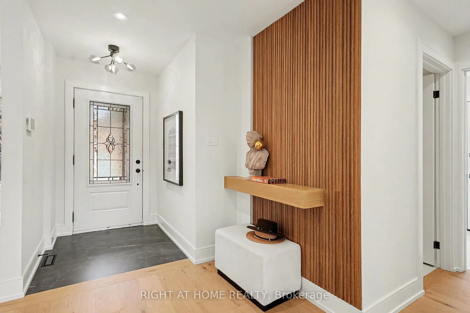 Photo 2 of 19 Lang Road, Markham, Thornlea — HOMEH