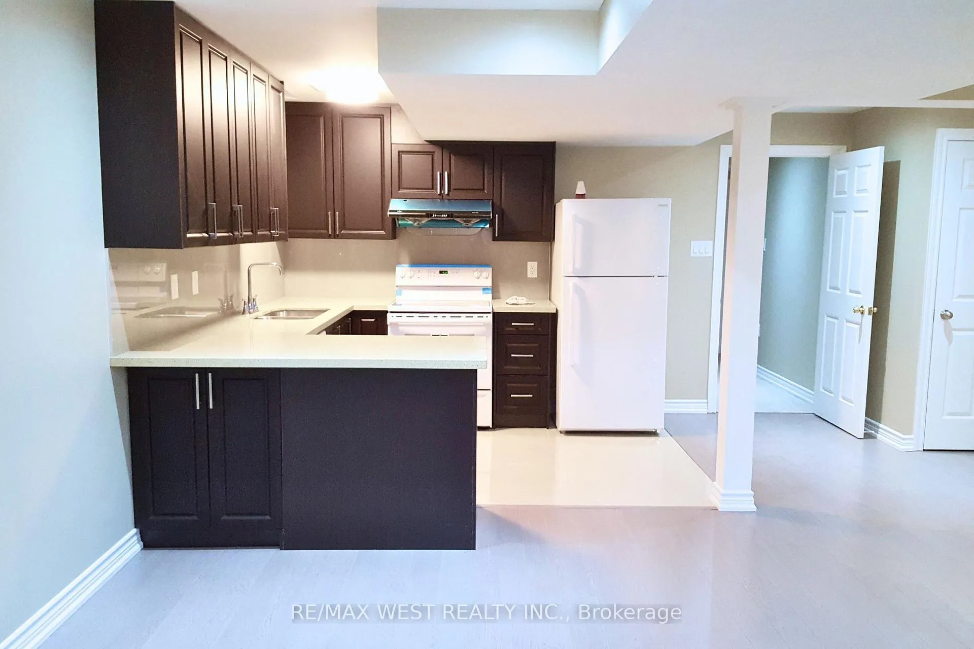 Photo 5 of Unit BSMT, 26 Corner Brook Crescent, Vaughan, Vellore Village — HOMEH
