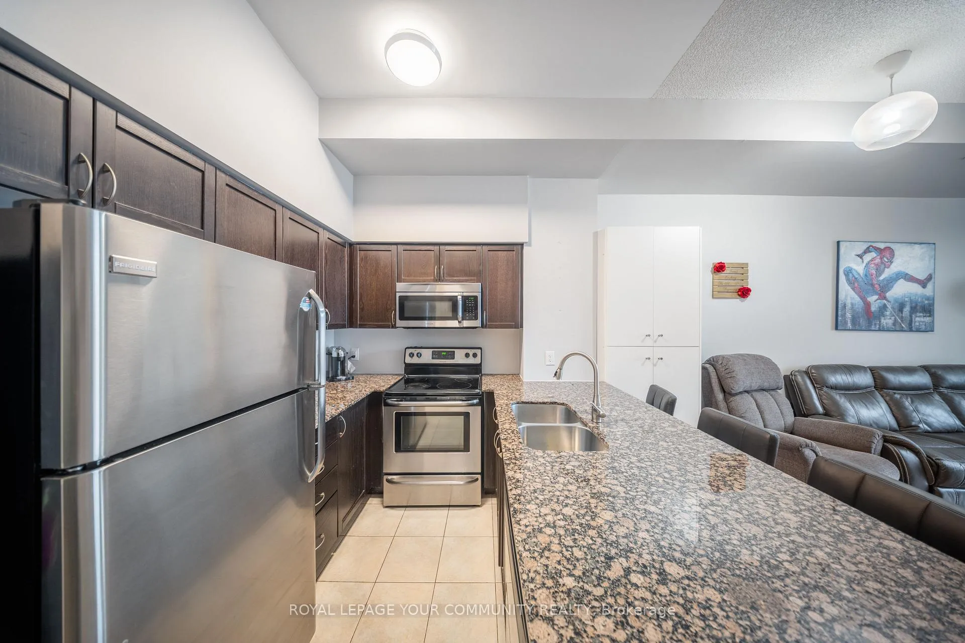 Photo 8 of Unit 201, 4700 Highway 7 Road, Vaughan, West Woodbridge — HOMEH
