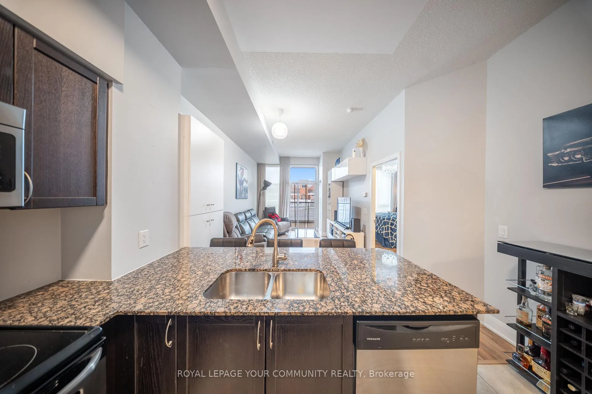 Photo 9 of Unit 201, 4700 Highway 7 Road, Vaughan, West Woodbridge — HOMEH