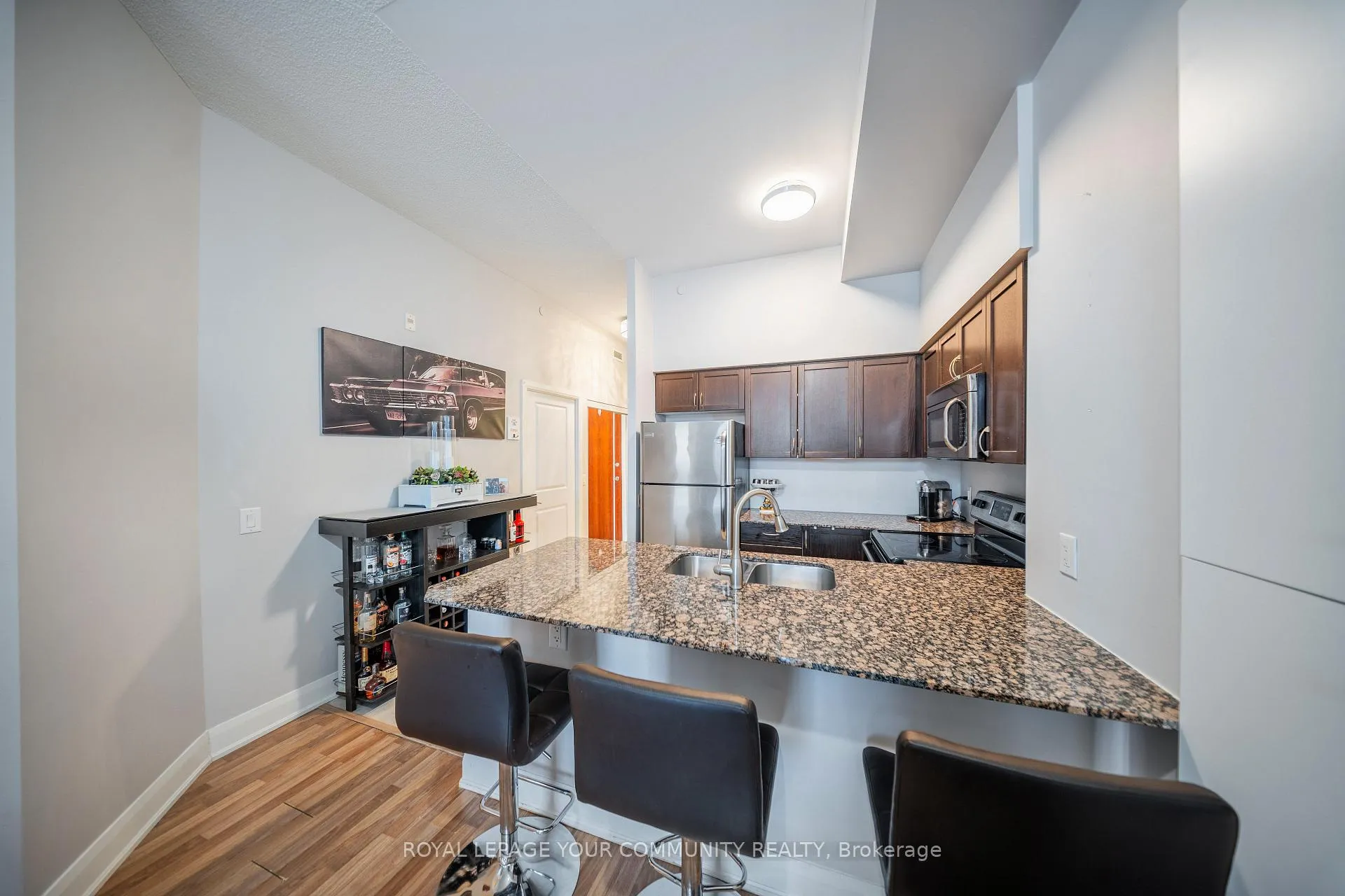 Photo 13 of Unit 201, 4700 Highway 7 Road, Vaughan, West Woodbridge — HOMEH