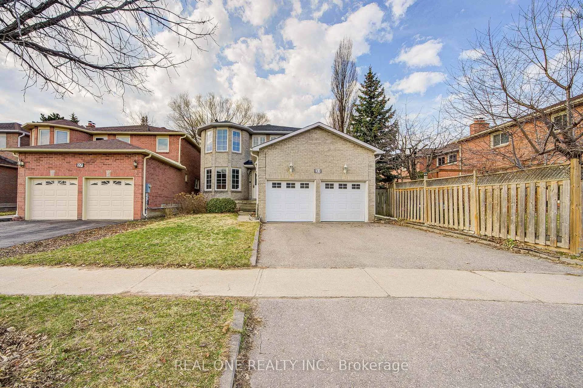 Photo 3 of 31 Coulter's Mill Gate, Vaughan, Brownridge — HOMEH