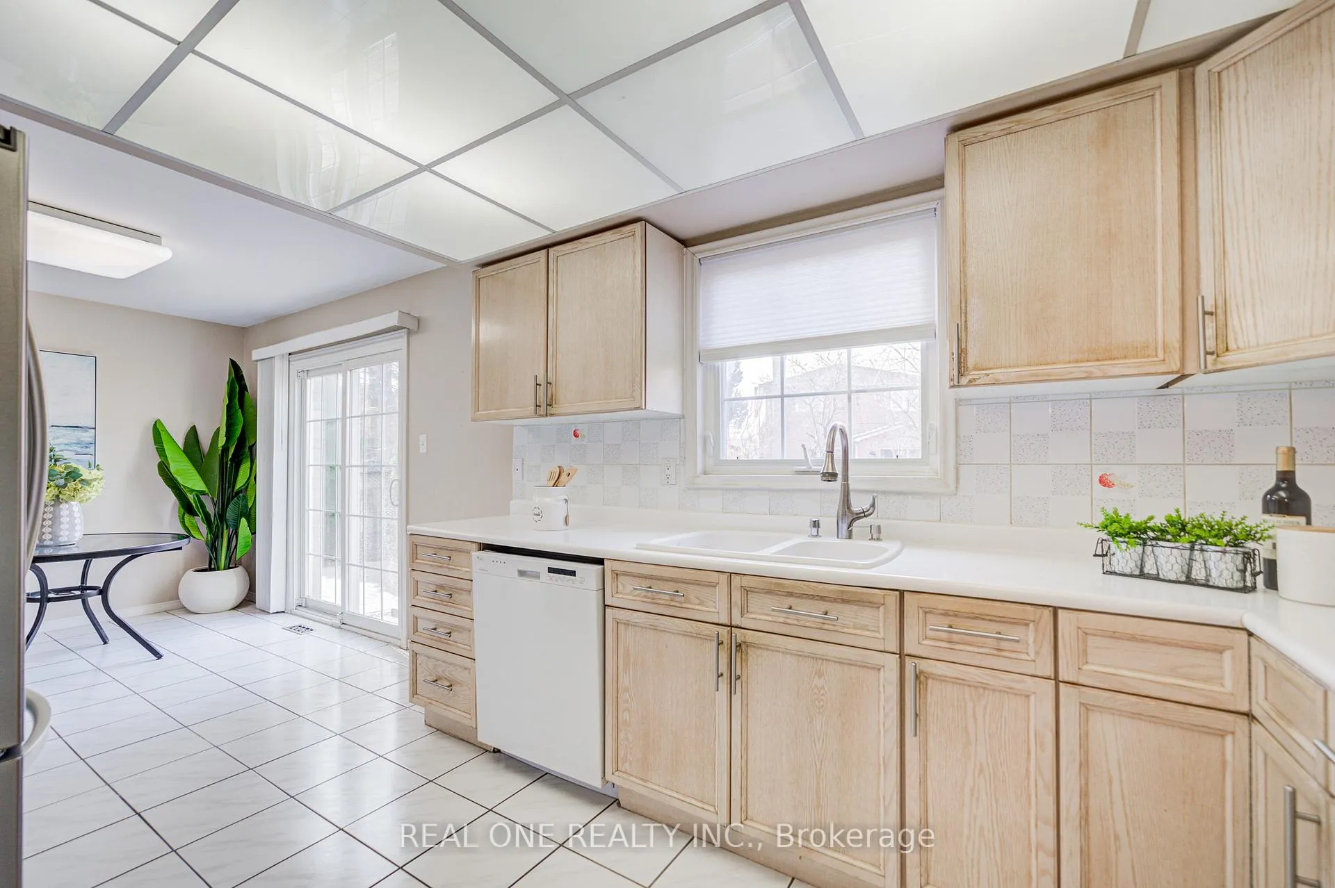 Photo 19 of 31 Coulter's Mill Gate, Vaughan, Brownridge — HOMEH