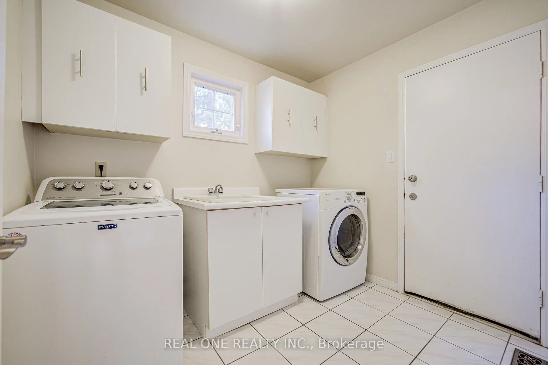 Photo 21 of 31 Coulter's Mill Gate, Vaughan, Brownridge — HOMEH