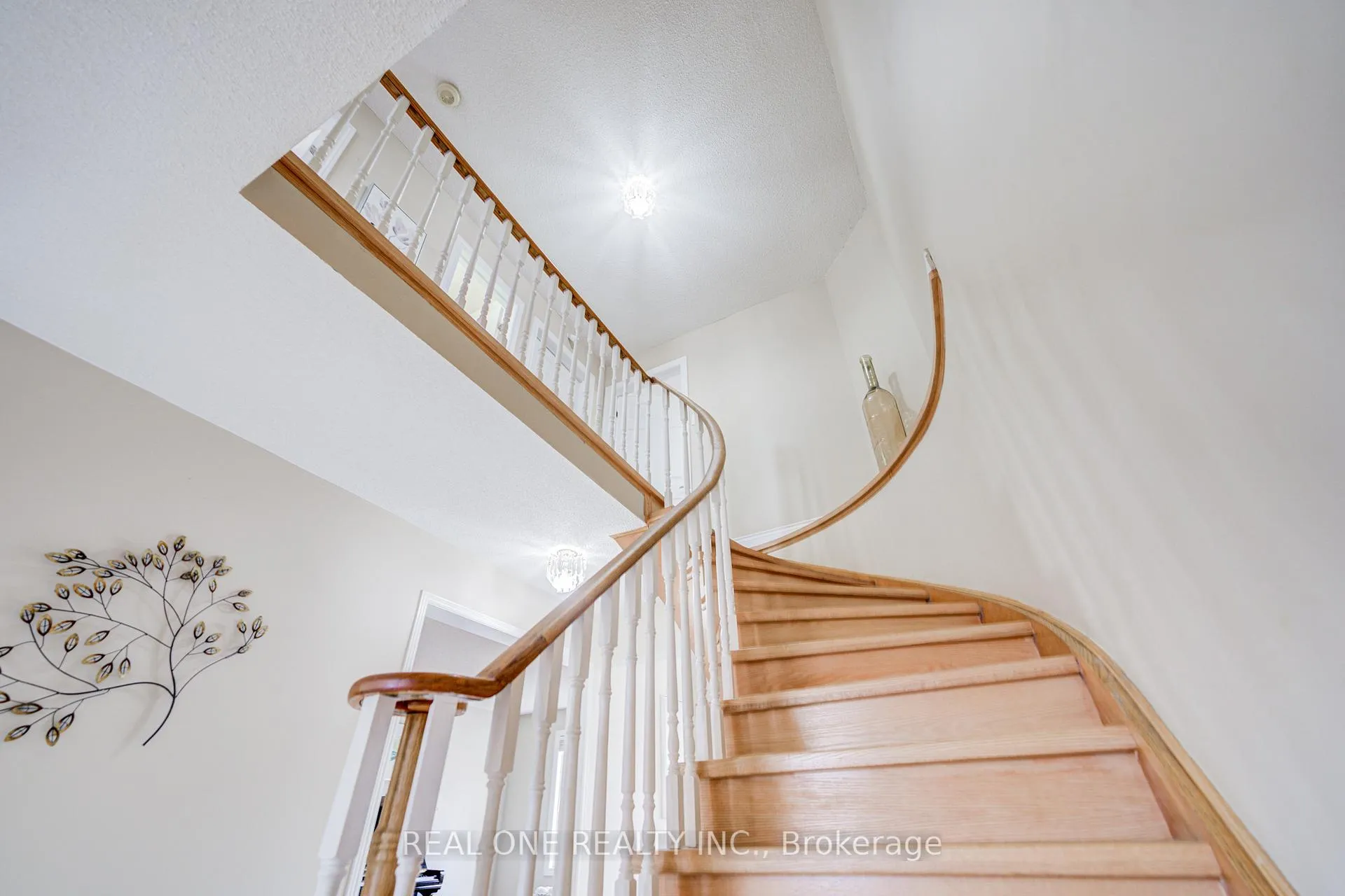 Photo 22 of 31 Coulter's Mill Gate, Vaughan, Brownridge — HOMEH