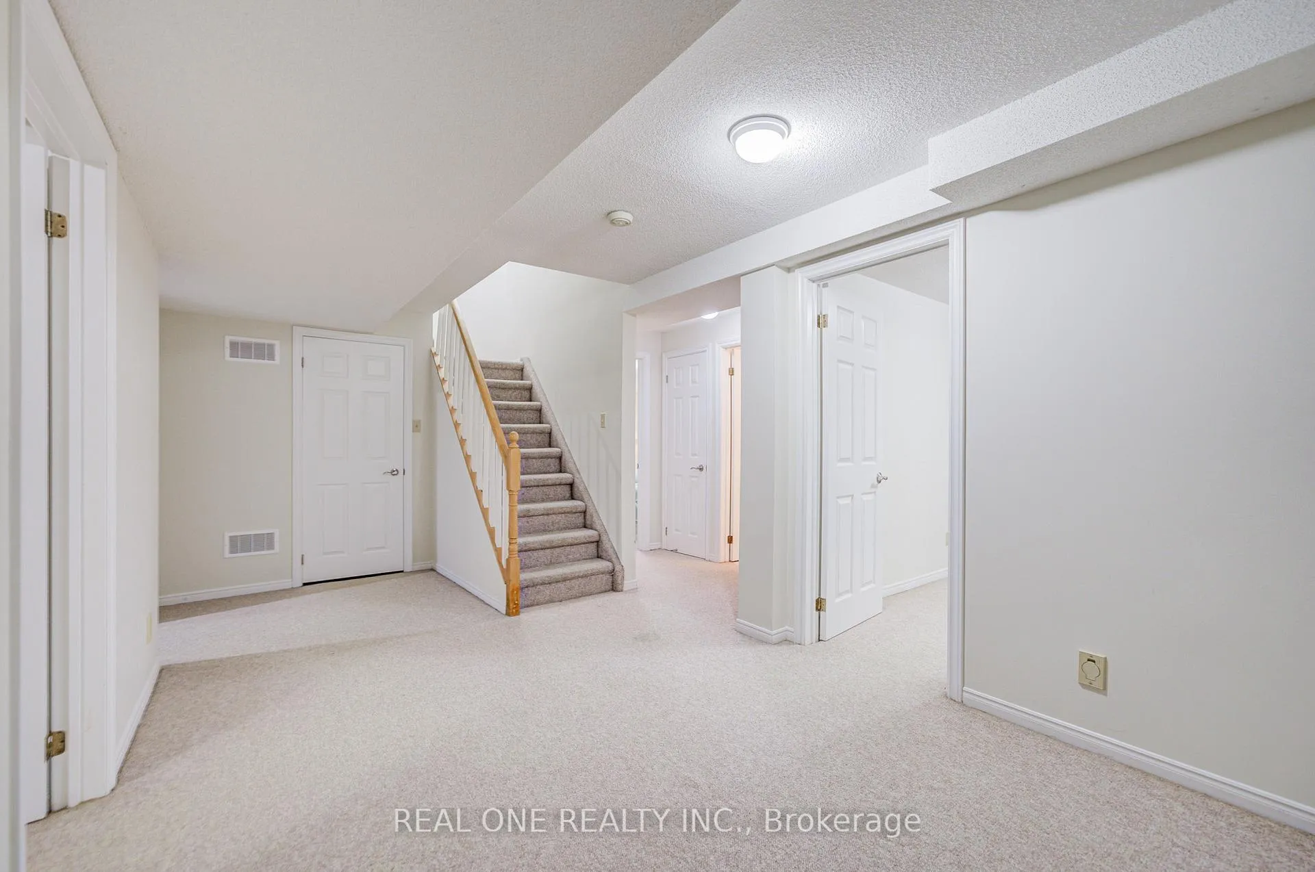Photo 38 of 31 Coulter's Mill Gate, Vaughan, Brownridge — HOMEH
