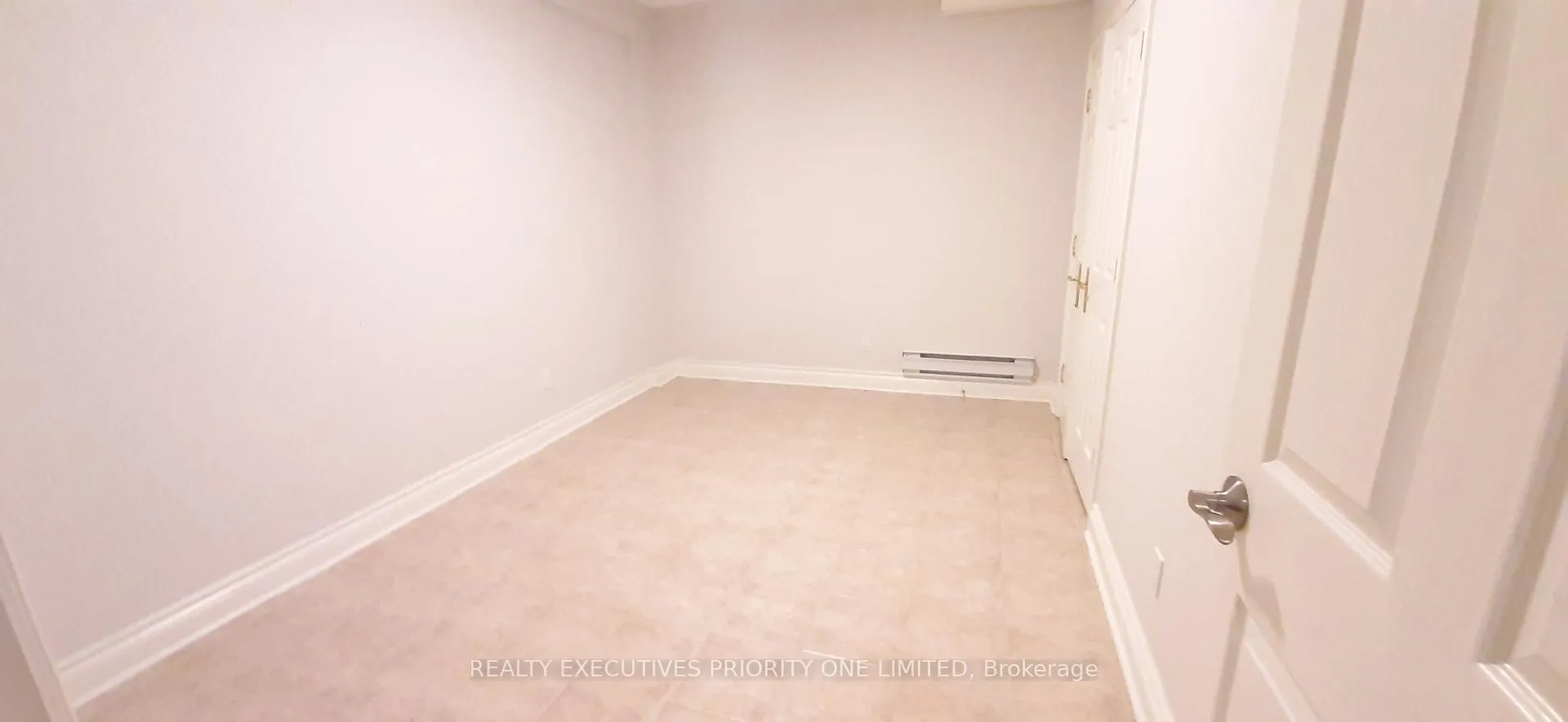 Photo 11 of 32 Bayside Court, Vaughan, East Woodbridge — HOMEH
